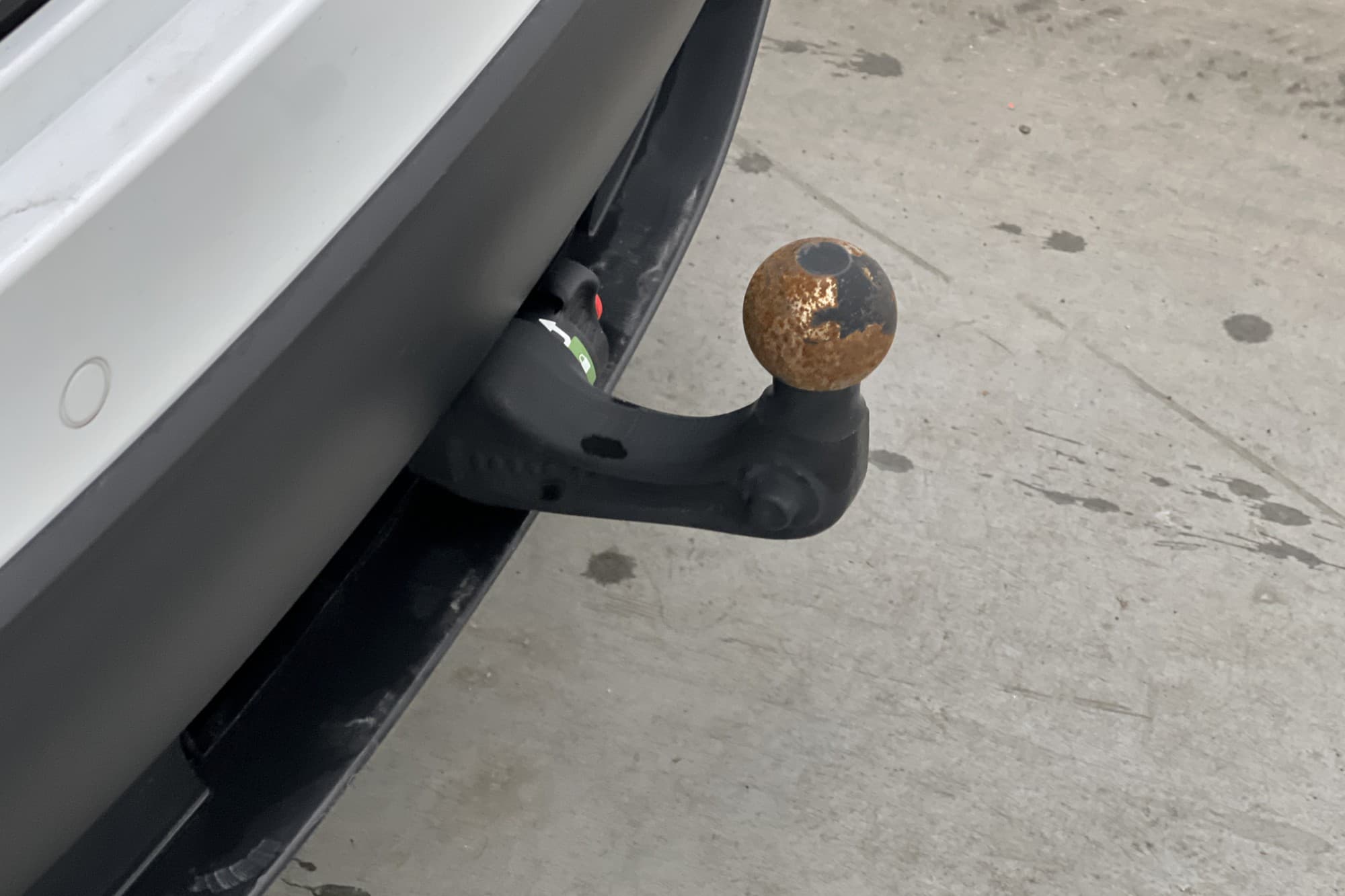 Tesla Model Y Long Range AWD Dragkrok Autopilot Svensksåld