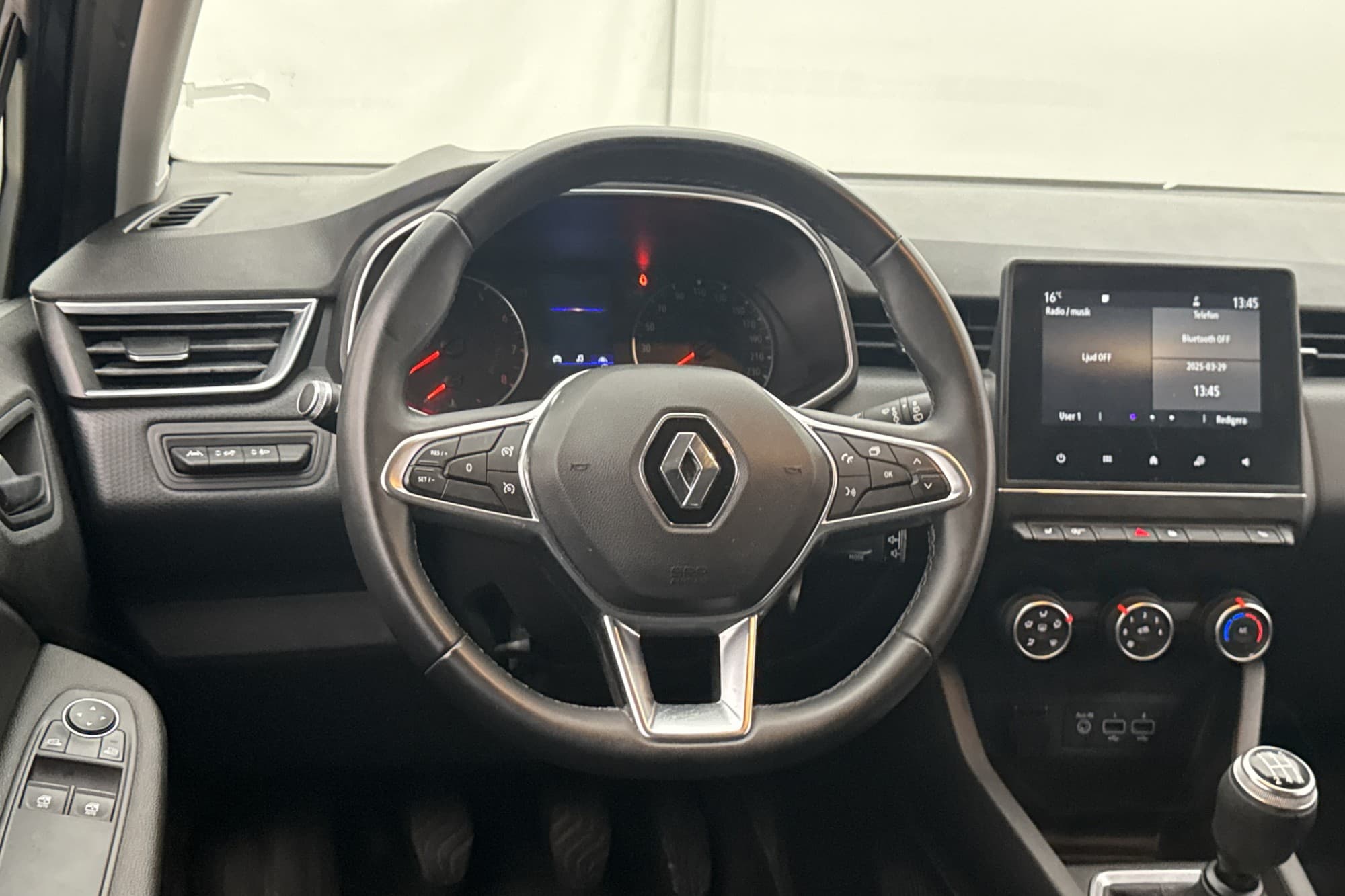 Renault Clio 1.0 SCe 72hk Zen Farthållare Sensorer 0.49l/mil