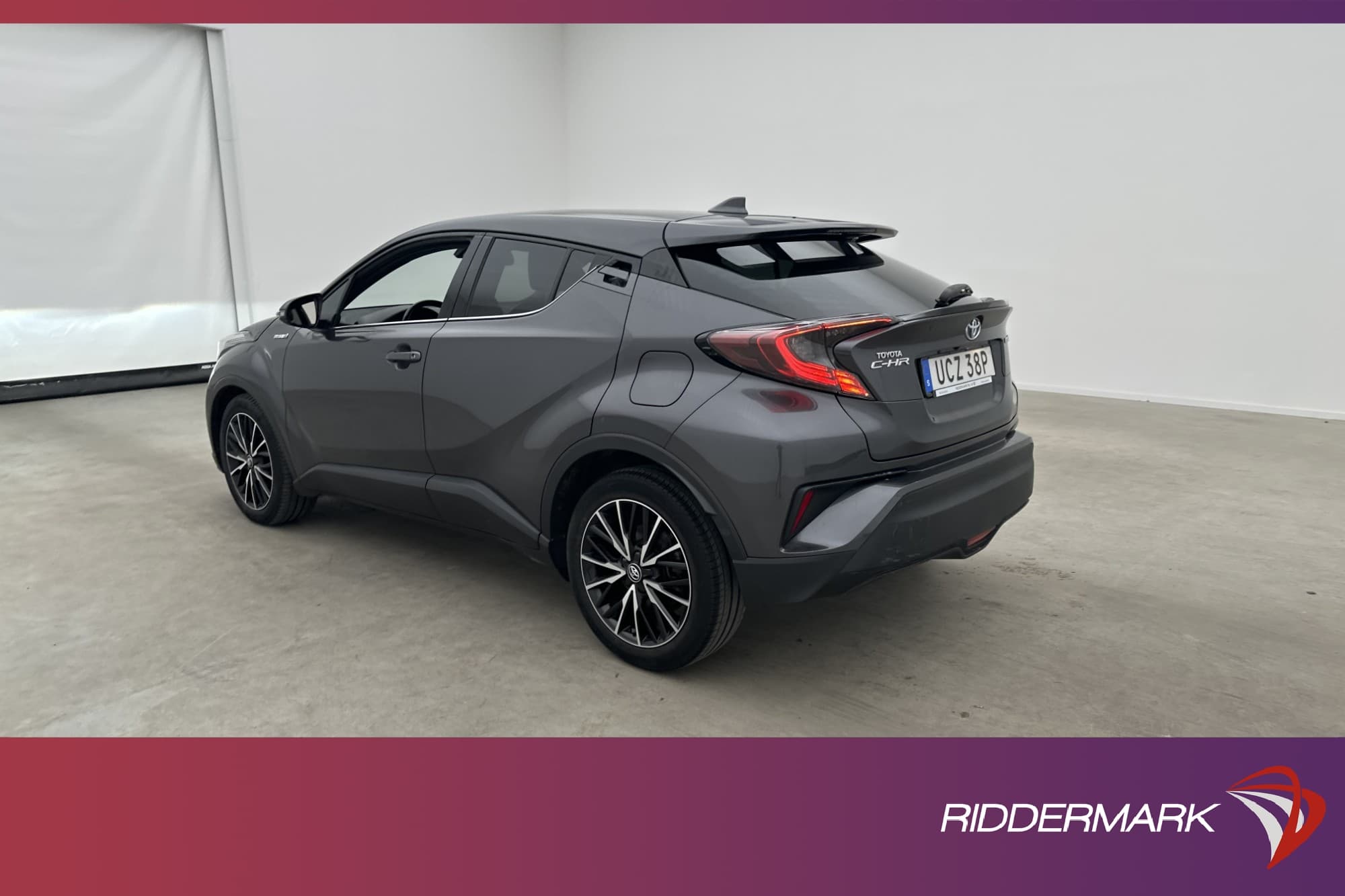 Toyota C-HR Hybrid CVT 122hk Executive