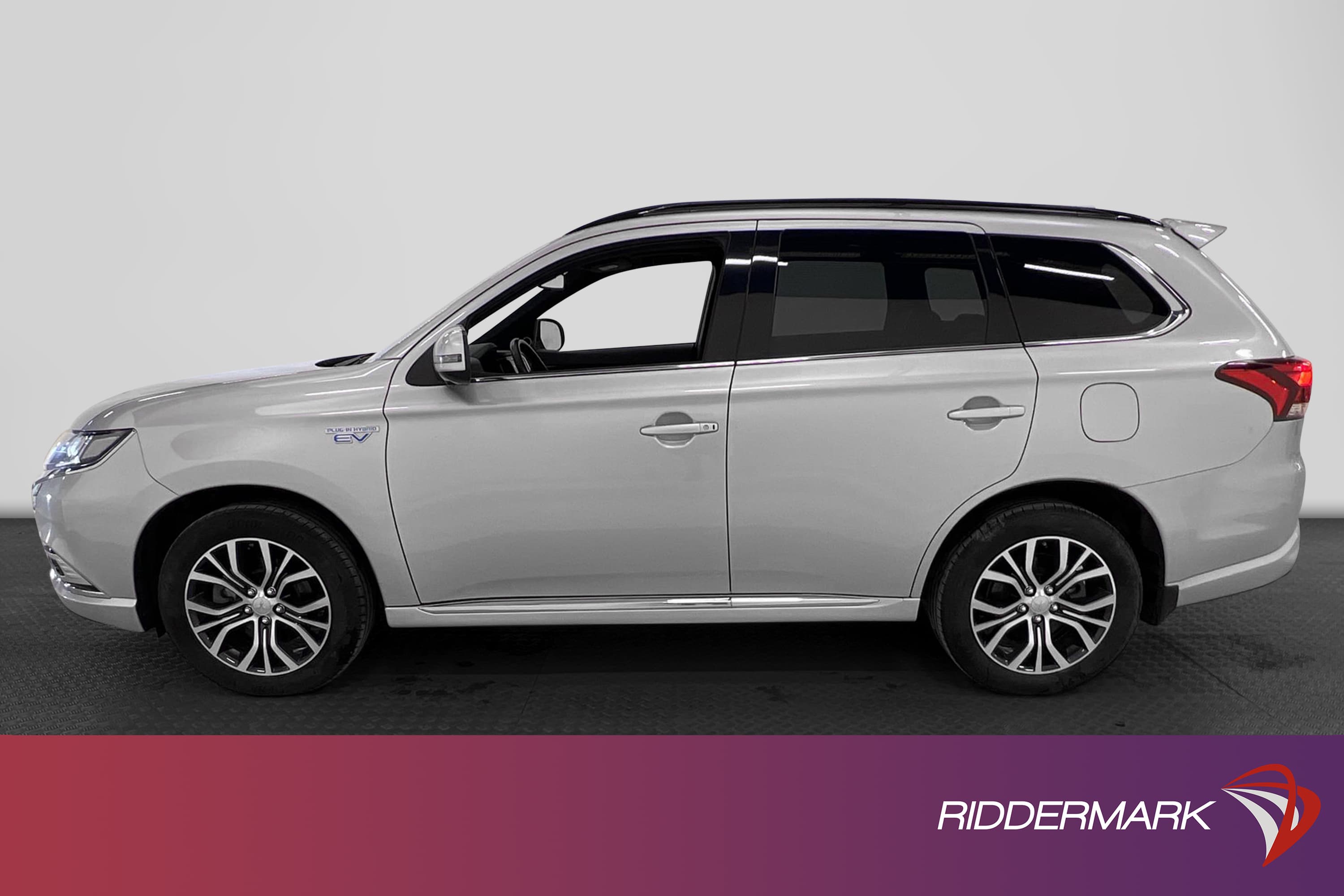 Mitsubishi Outlander PHEV 4WD 230hk
