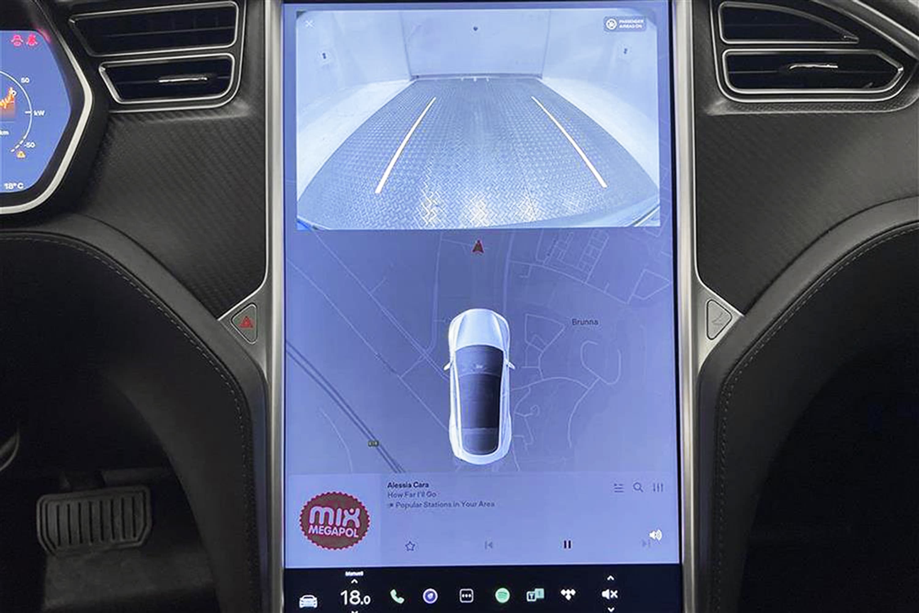 Tesla Model S 75 Uppgraderad AP Pano Skinn Leasebar Moms interiör