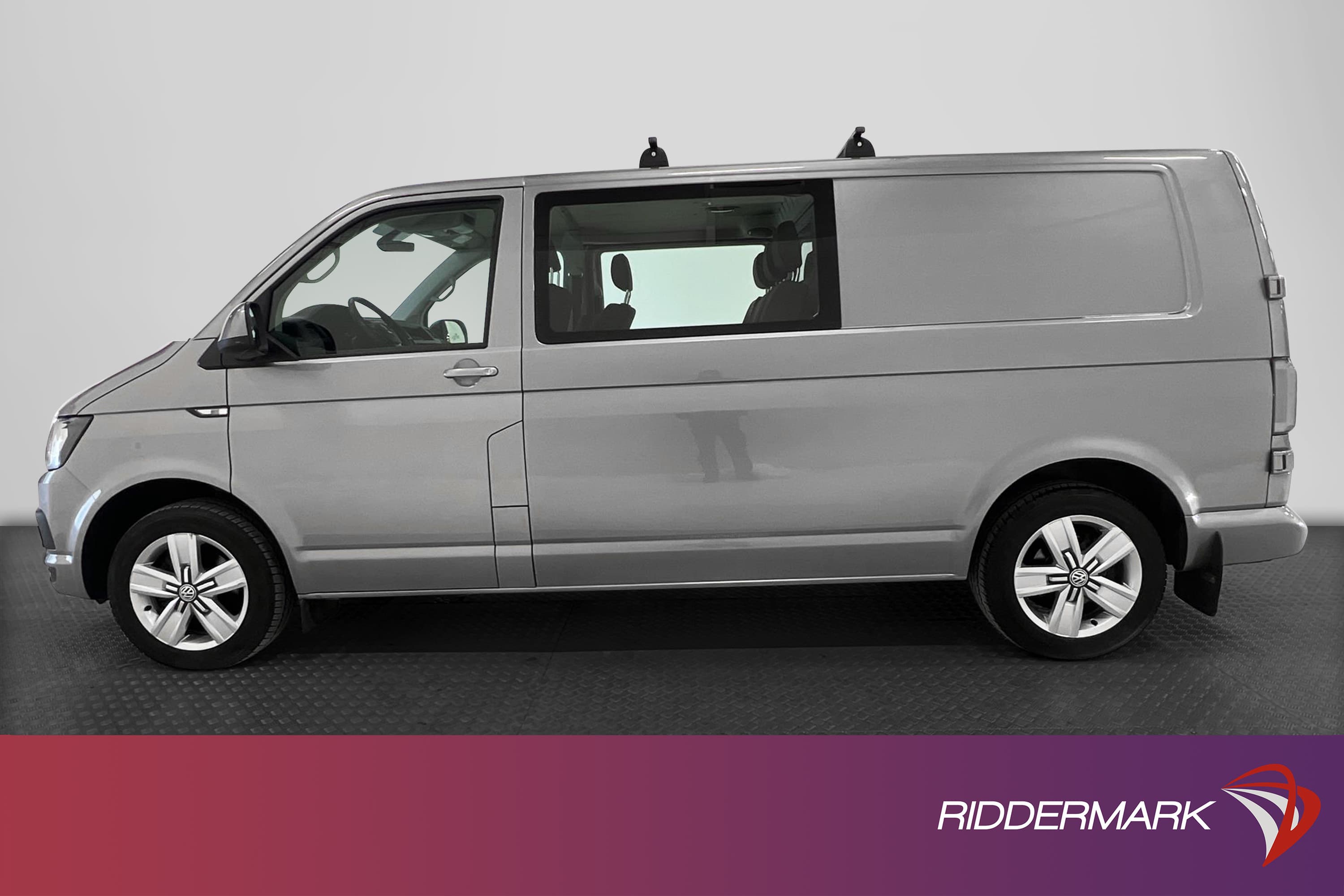 Volkswagen Transporter Kombi L2 DSG Värmare Dragkrok Moms