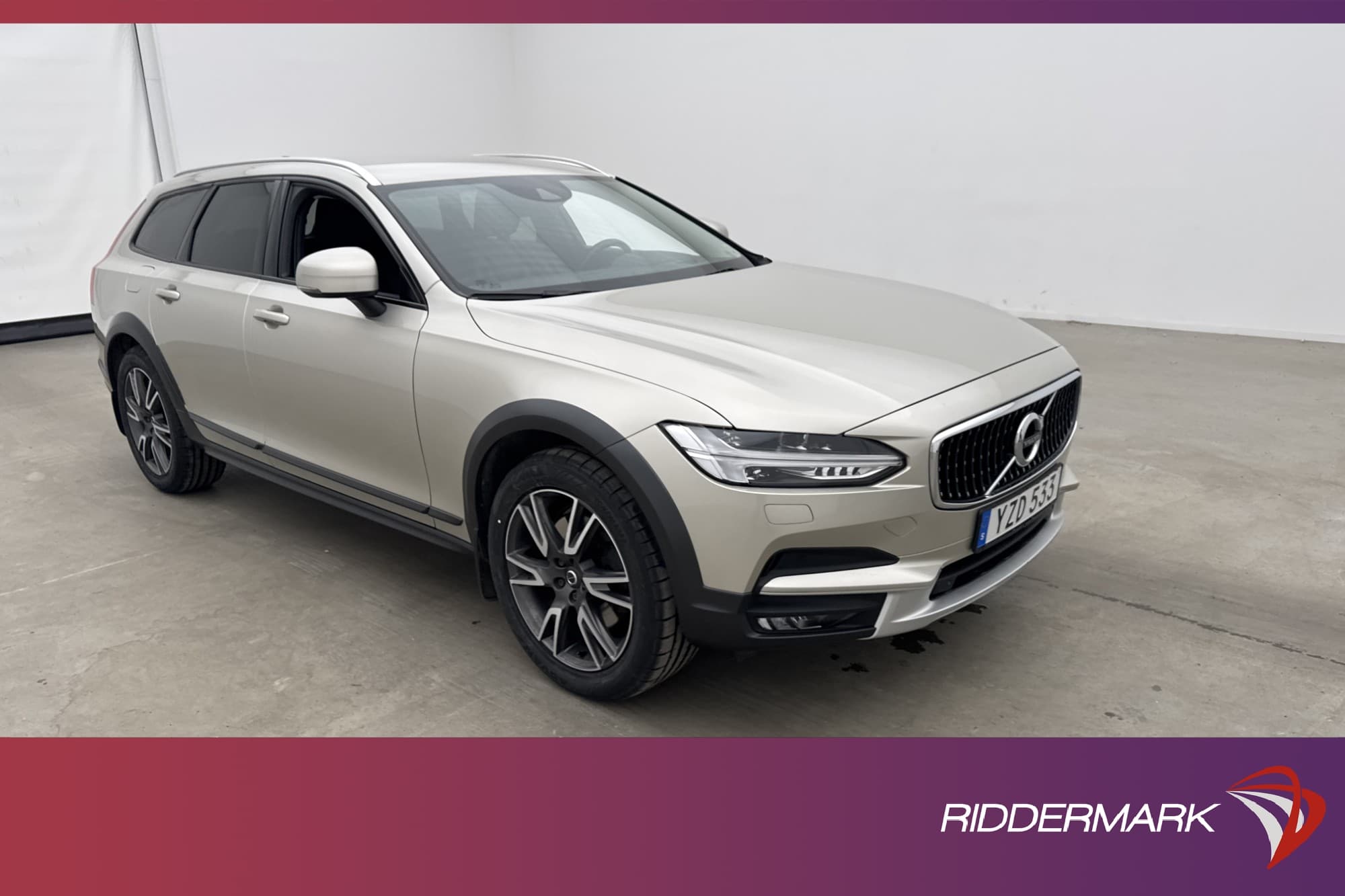 Volvo V90 Cross Country T5 AWD Pro