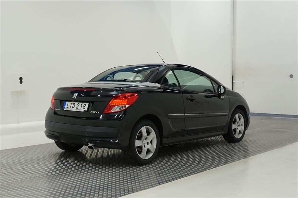 Peugeot 207 CC 1.6 HDI 112hk Nyservad Nybesiktigad 0.49l/milexteriör