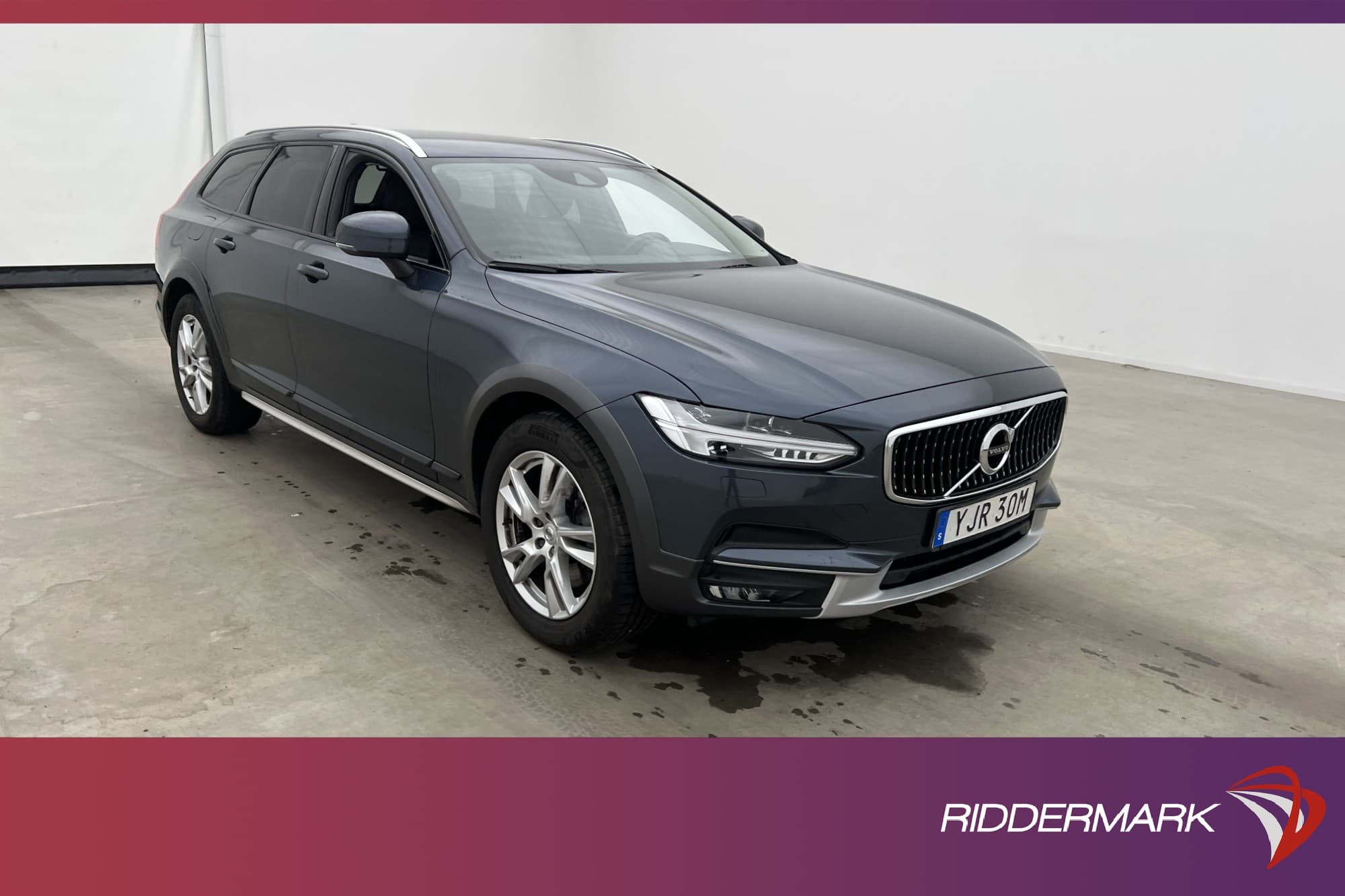 Volvo V90 Cross Country D4 AWD