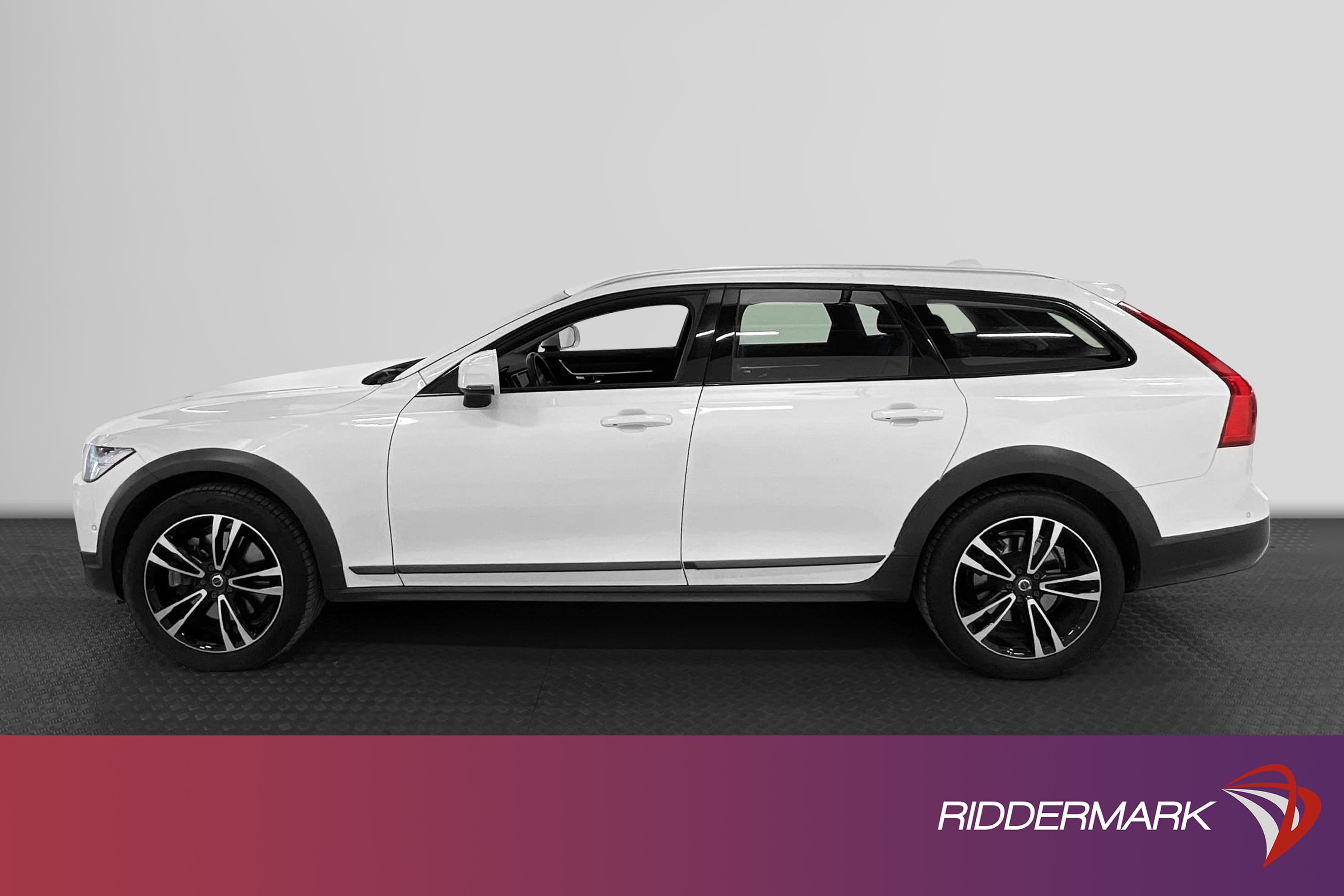 Volvo V90 Cross Country D4 AWD