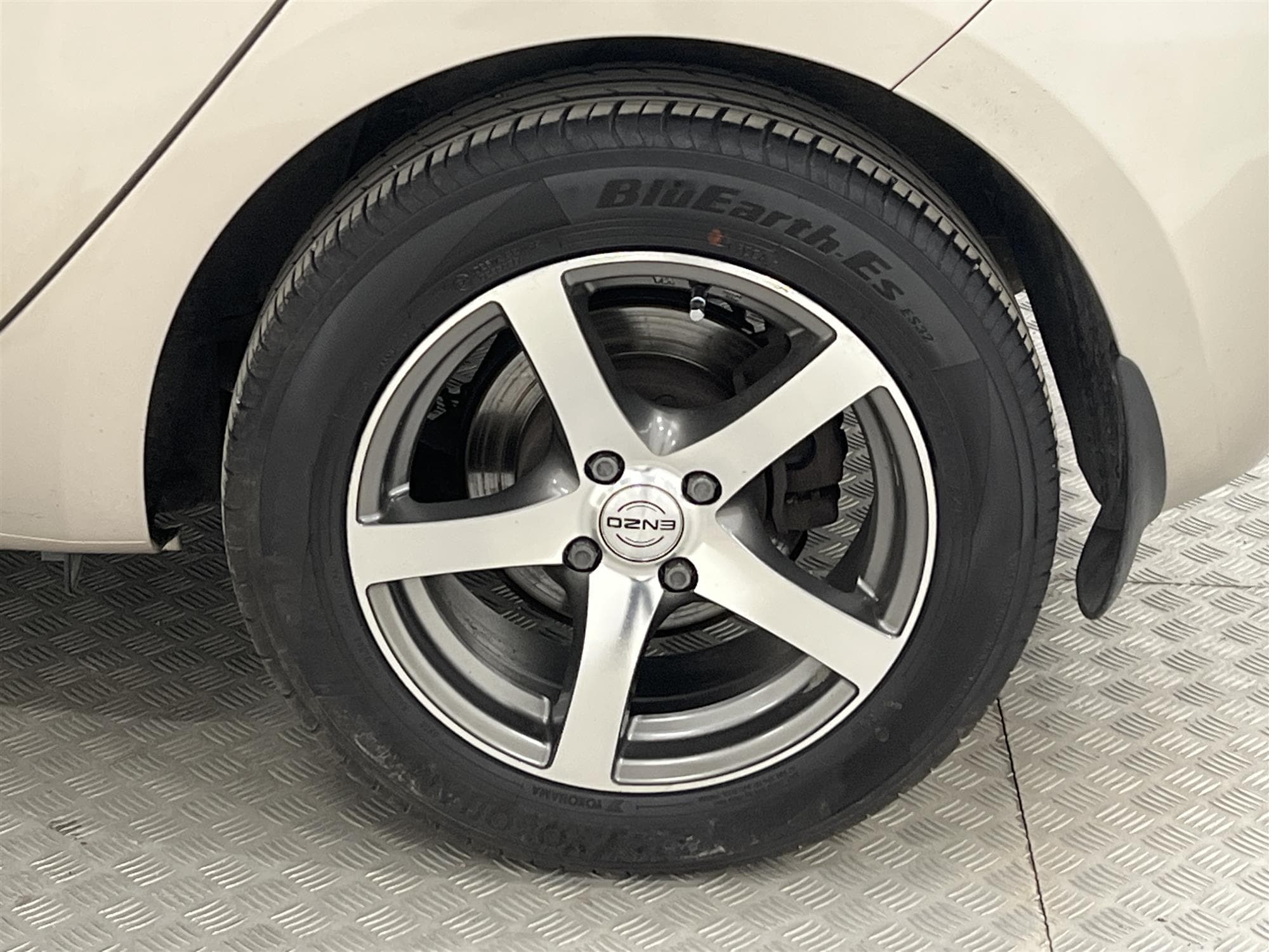 Hyundai i20 1.4 101hk 2 Brukare Nyservad Låg Skatt 