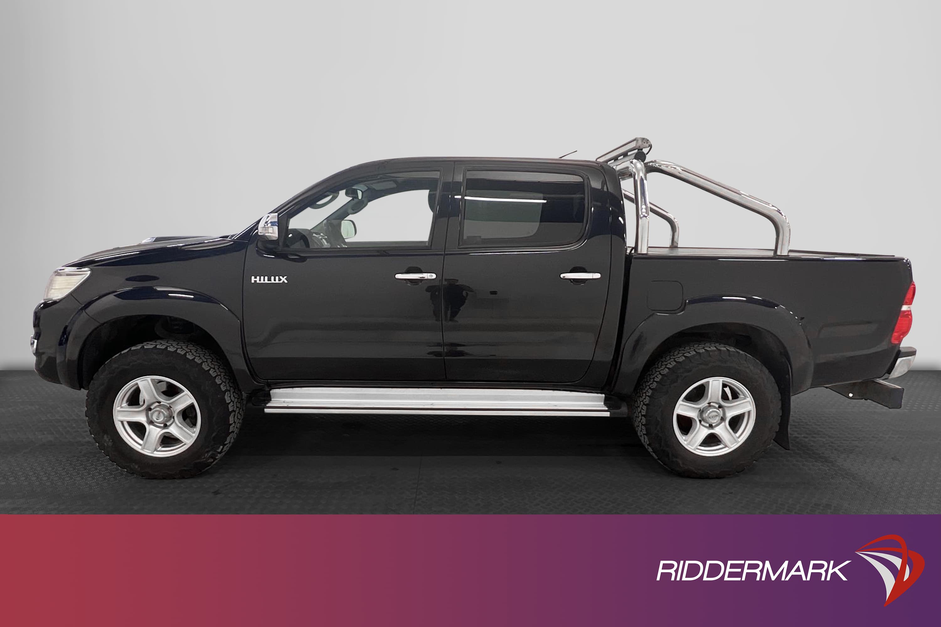 Toyota Hilux SR+ 3.0 4x4 Automat M-Värmare Kamera Ny-kamrem