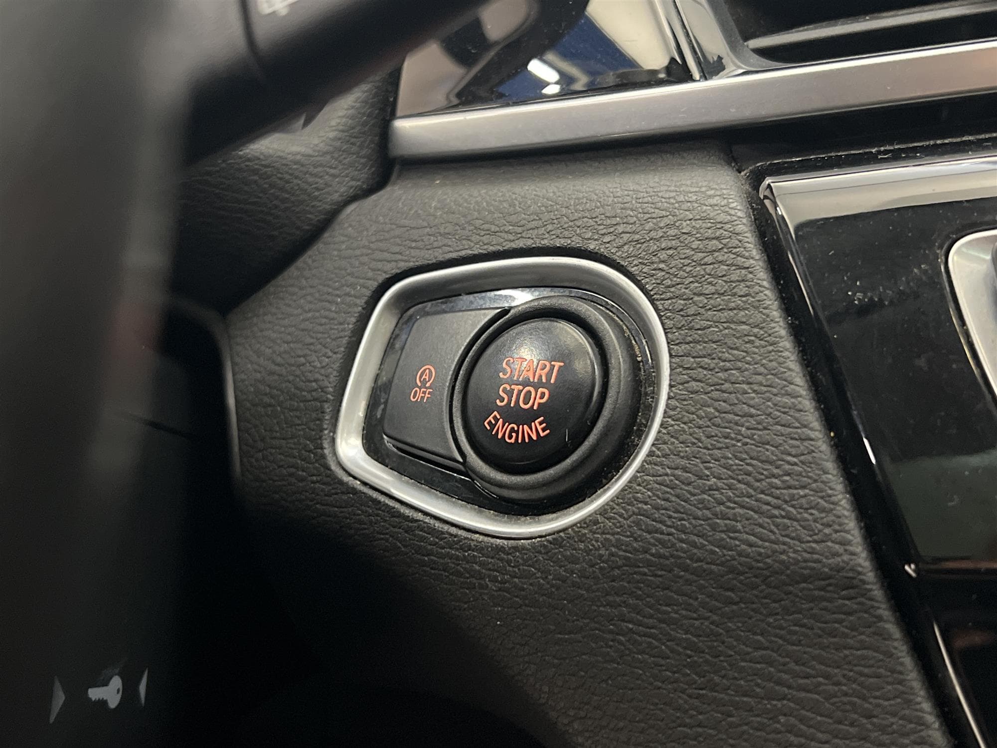 BMW X1 xDrive20d 190hk Pano Drag B-Kam Skinn Keyless 