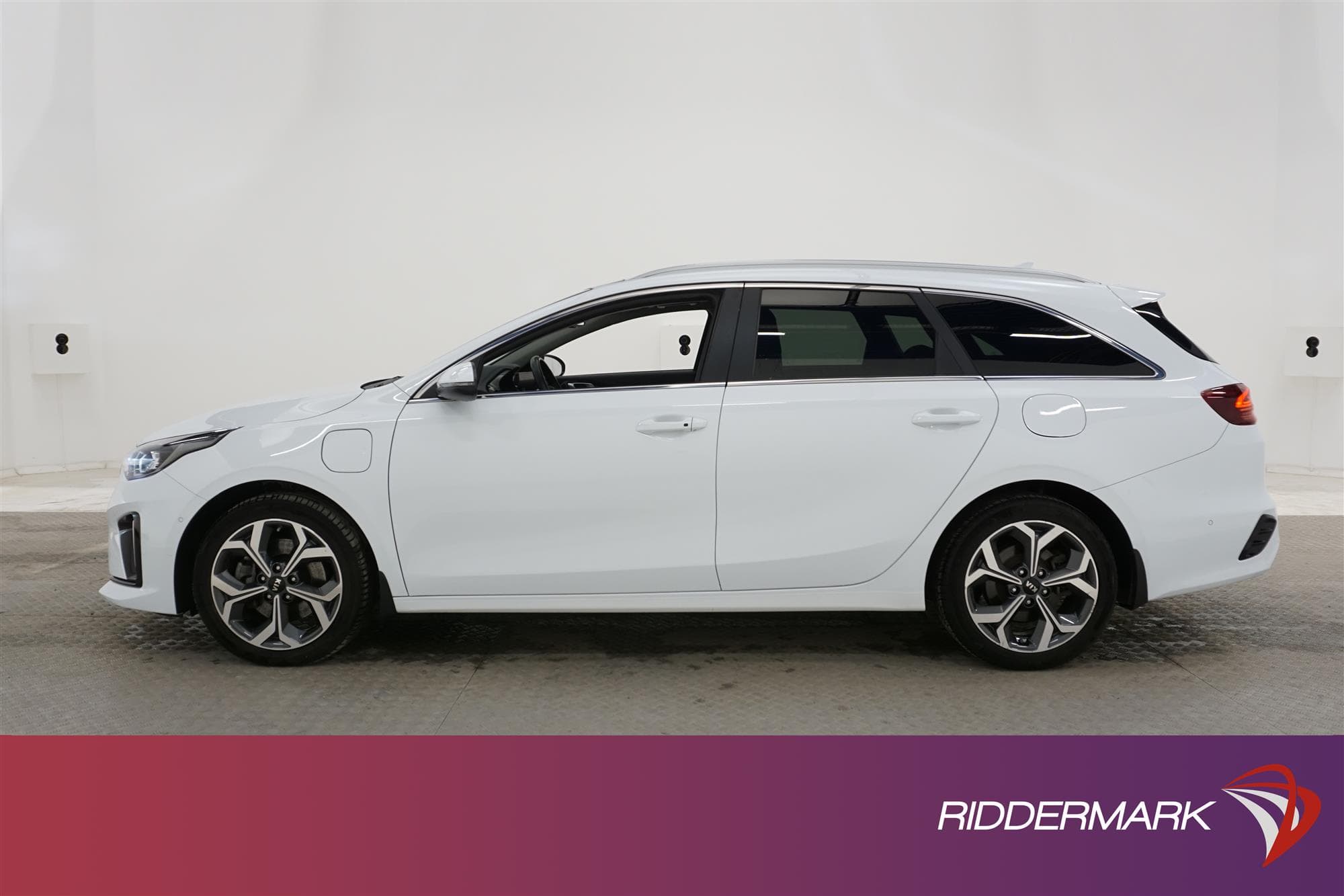 Kia Cee´d SW Plug-in Hybrid 141hk Advance Plus 2 Pano Skinn