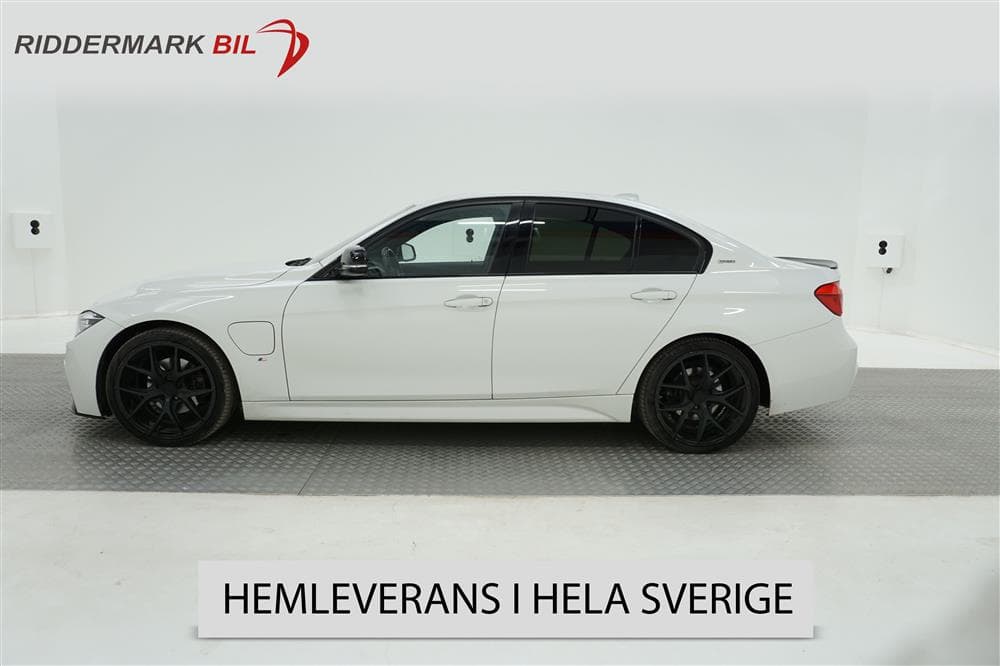 BMW 330e Sedan 252hk