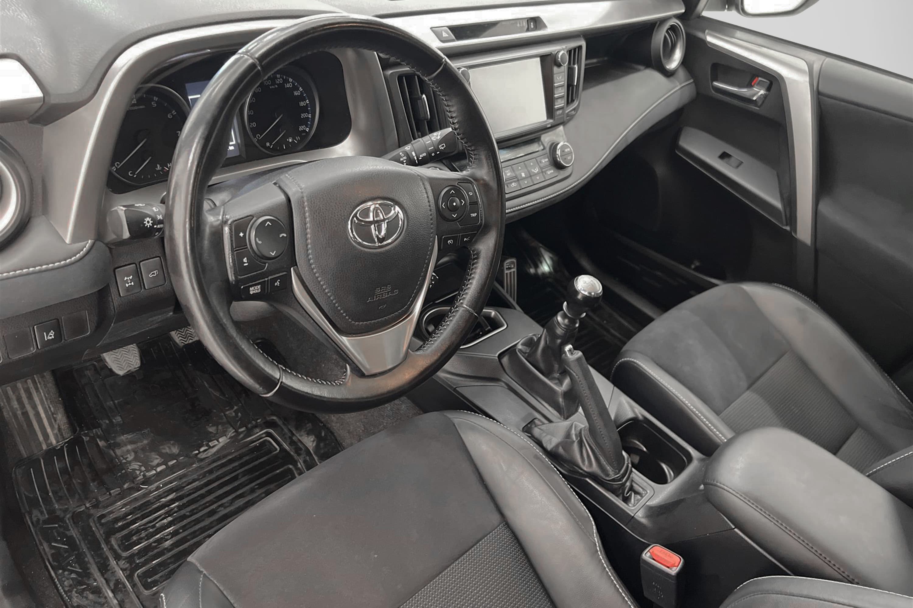Toyota RAV4 2.0 4x4 152hk ActivePlus 2 Bruk  Navi MVärm Drag
