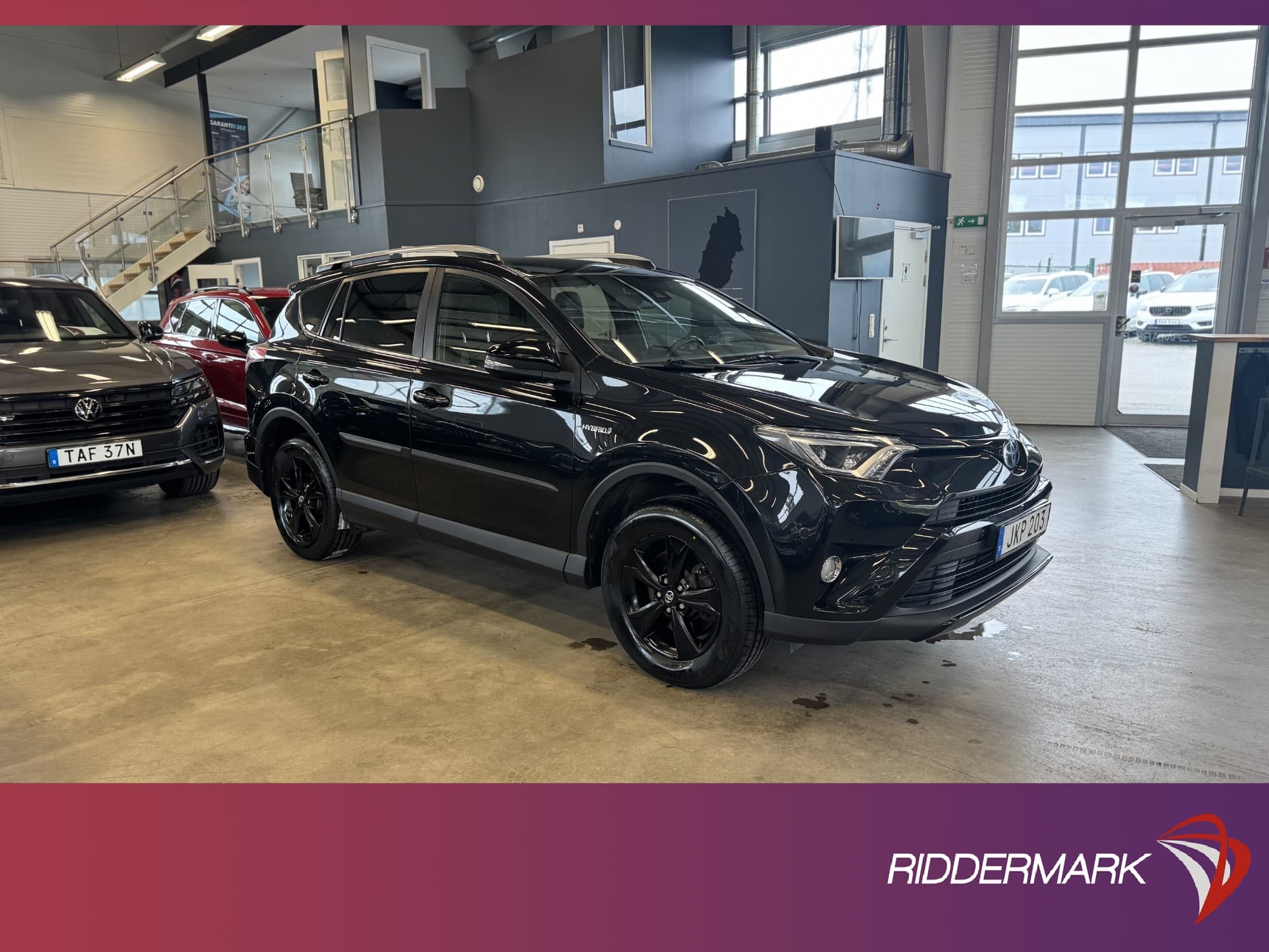 Toyota RAV4 2.5 AWD 197hk MOMS X-Edition Dragkrok Kamera