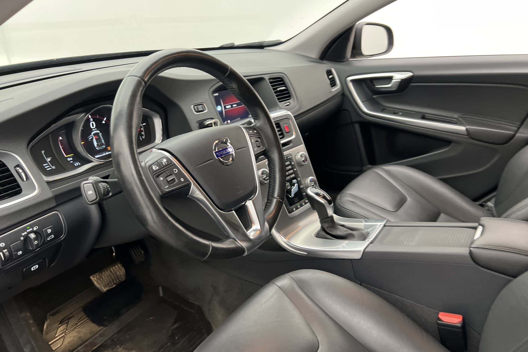Volvo V60 D4 190hk Classic Summum VOC Värmare Navi Skinn