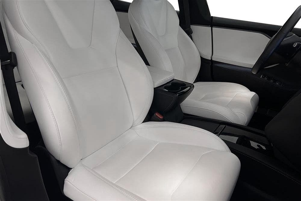 Tesla Model S Long Range AWD Luftfjädring Pano Moms FSDinteriör