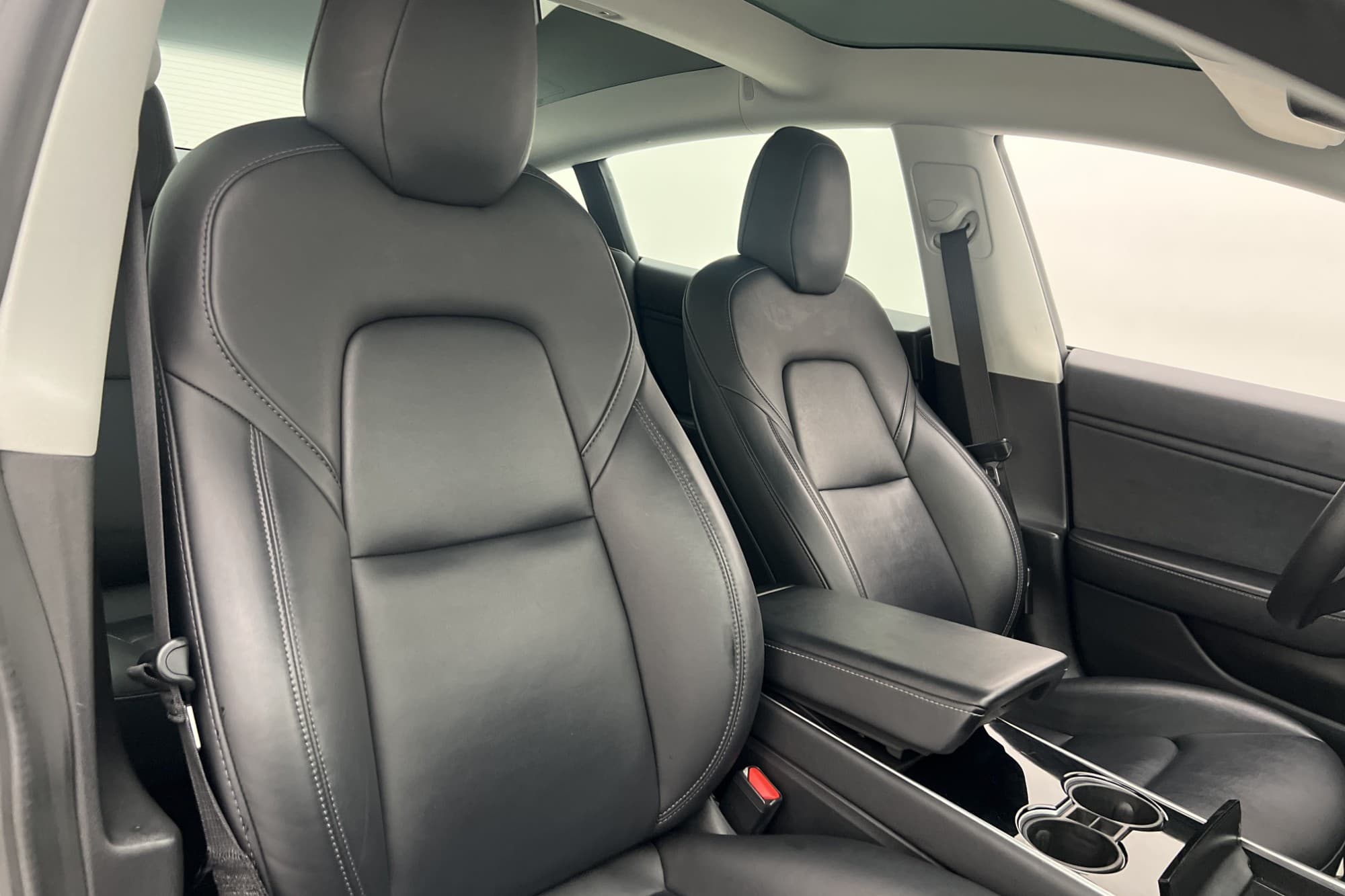 Tesla Model 3 Performance AWD Autopilot Svensksåld