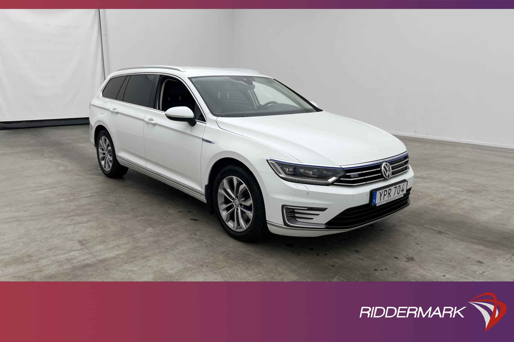 Volkswagen Passat GTE 218hk