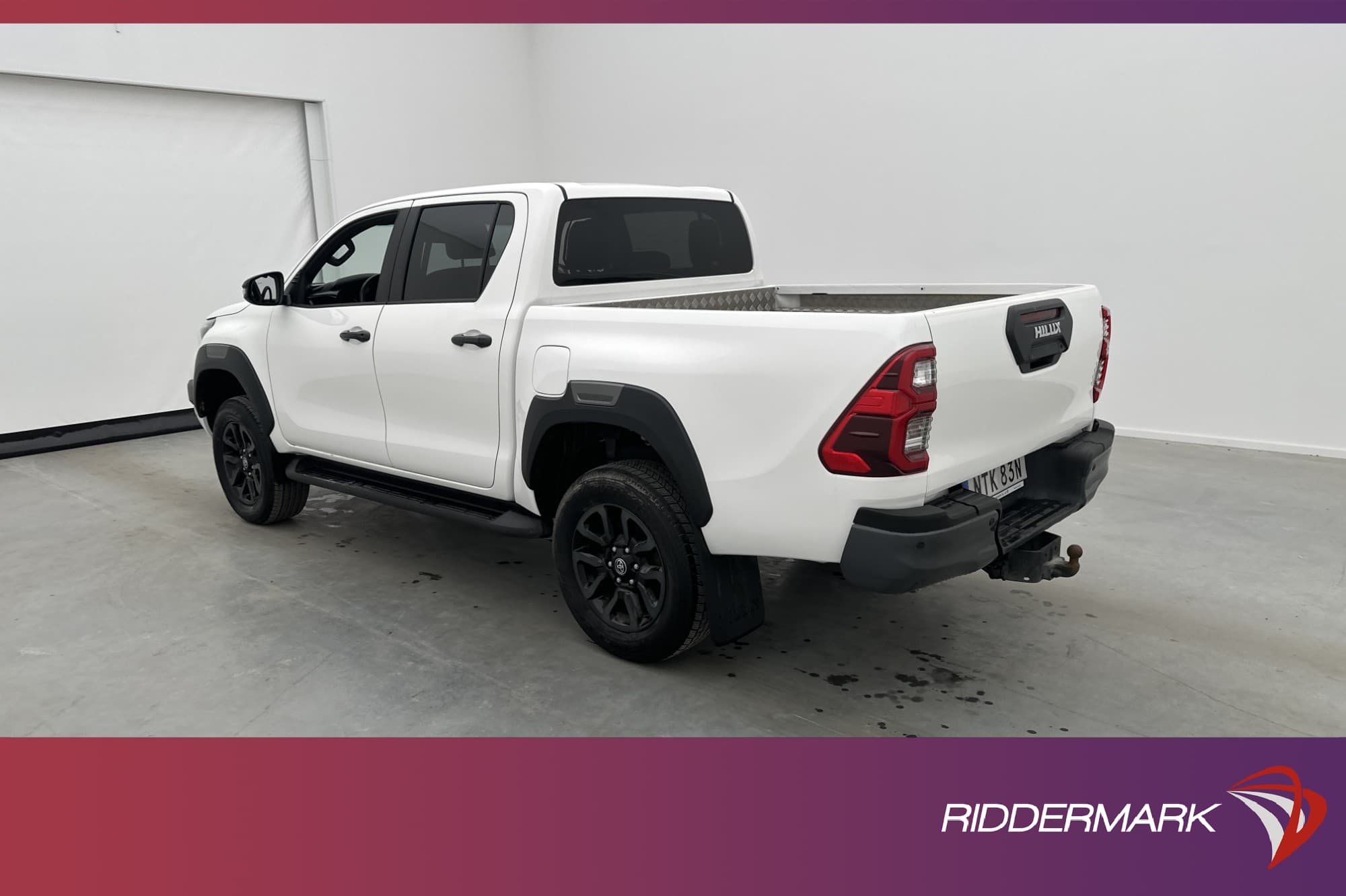 Toyota Hilux Invincible