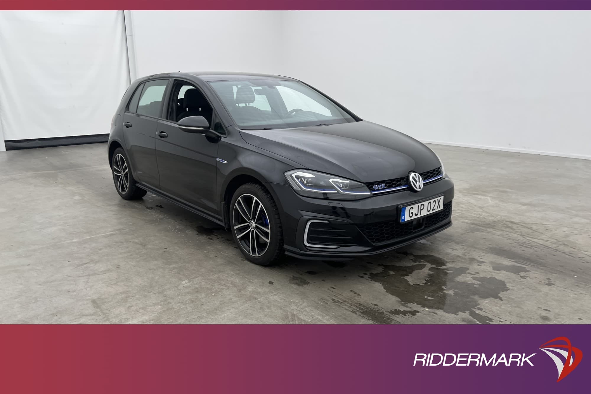 Volkswagen Golf GTE 204hk