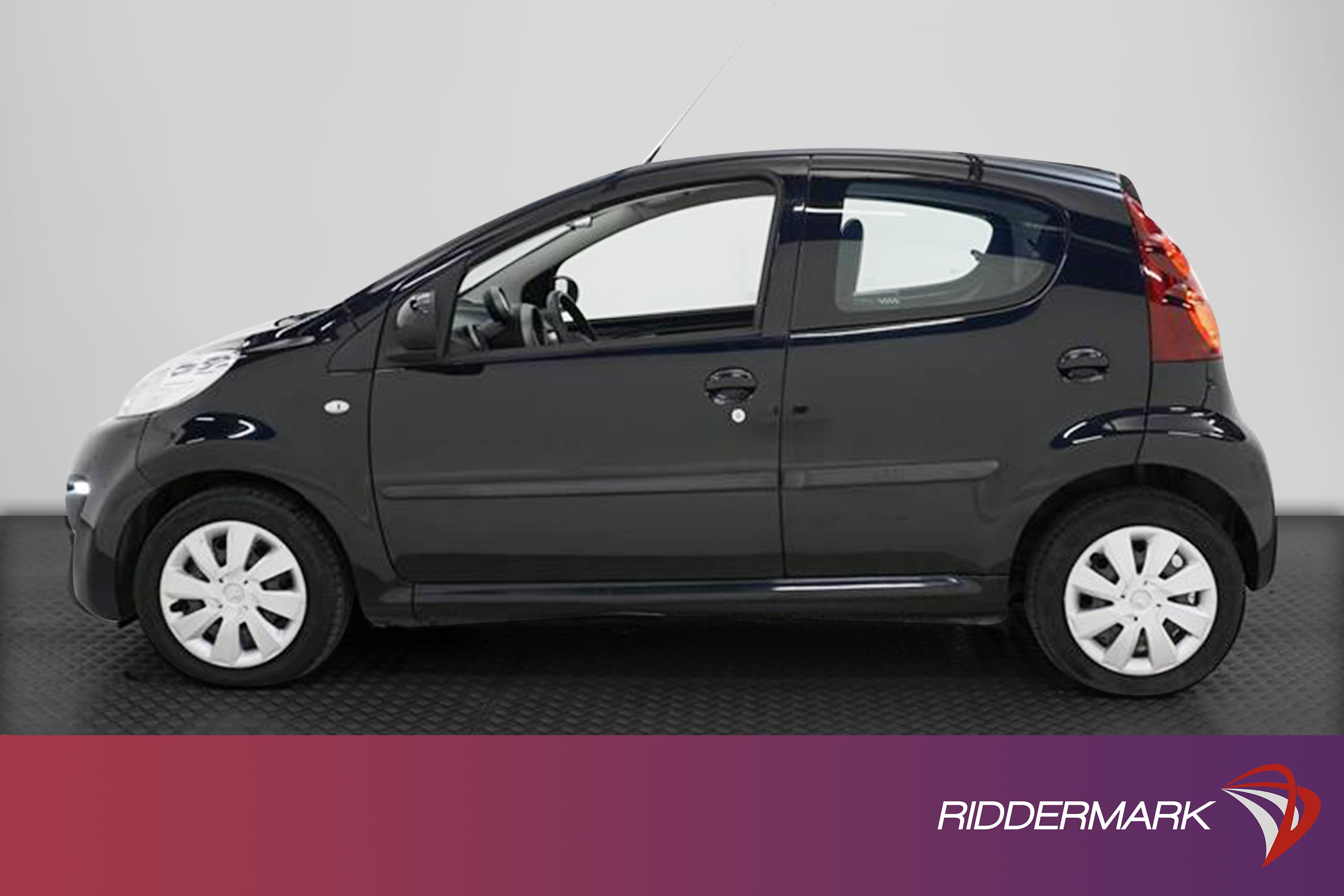 Peugeot 107 5dr 1.0 68hk 2 brukare 0.43l/milexteriör