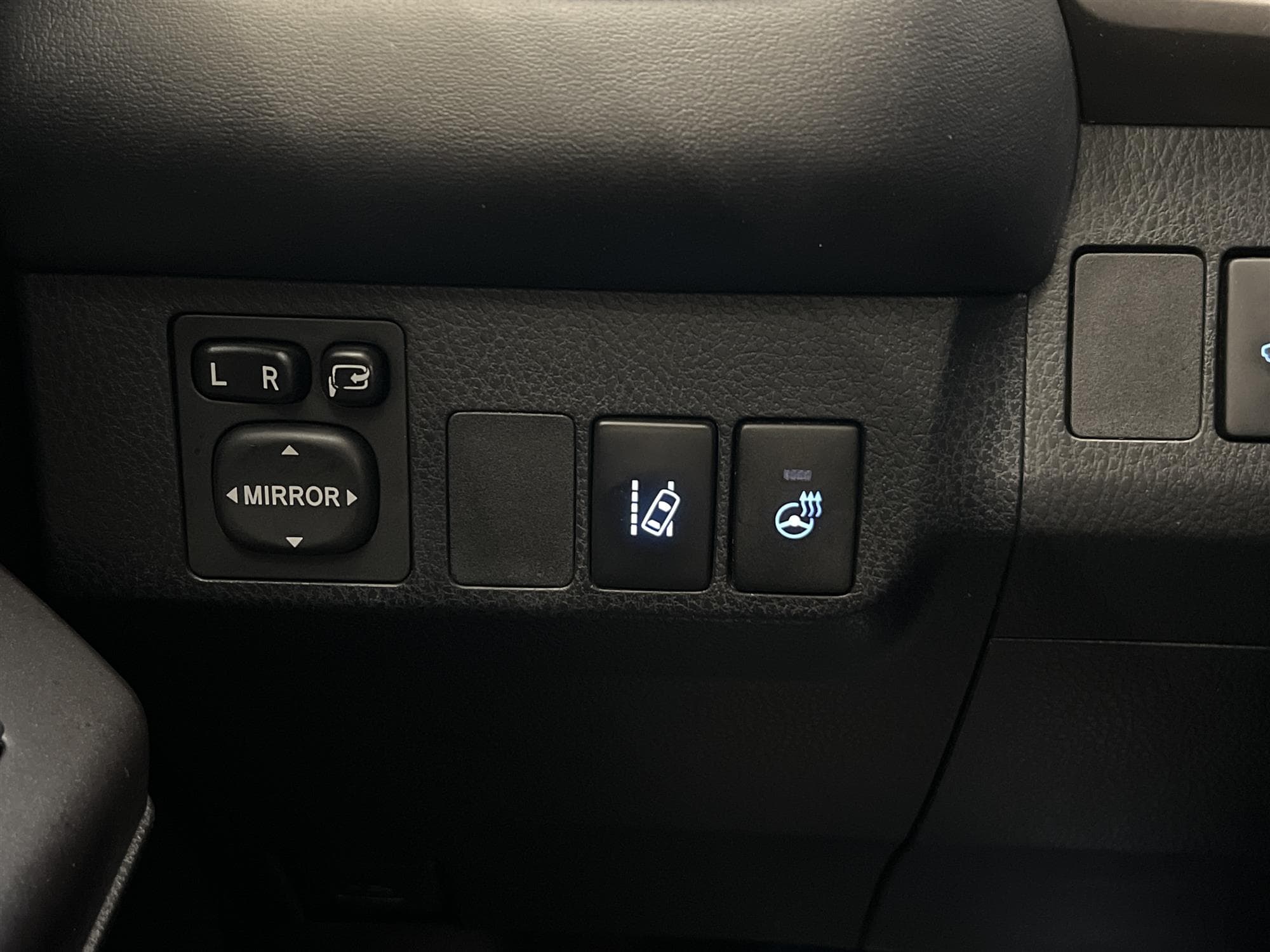 Toyota RAV4 Hybrid AWD 2.5 197hk M&K-Värm 360 Kam Drag