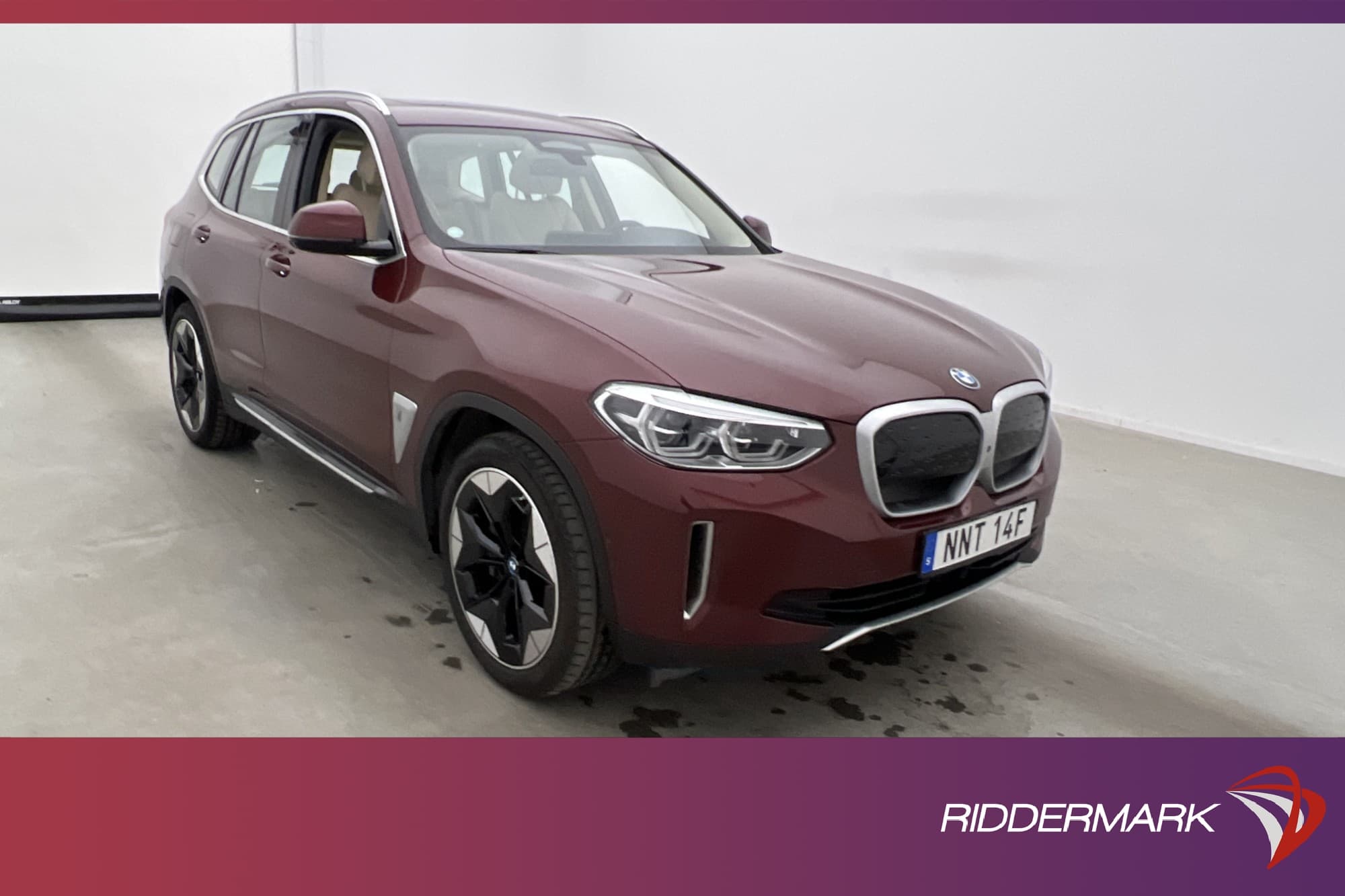 BMW iX3 286hk Backkamera Head up Panorama Skinn H/K Navi 