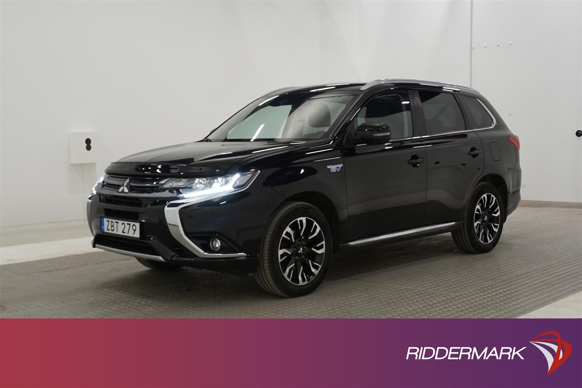 Mitsubishi Outlander PHEV 4WD 203hk