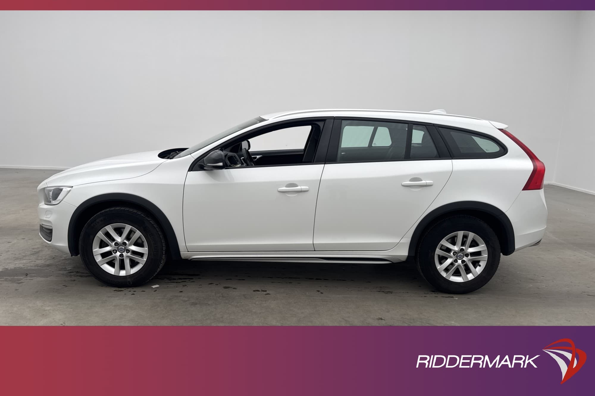 Volvo V60 Cross Country D3 Momentum 1 Brukare D-Värmare VOC