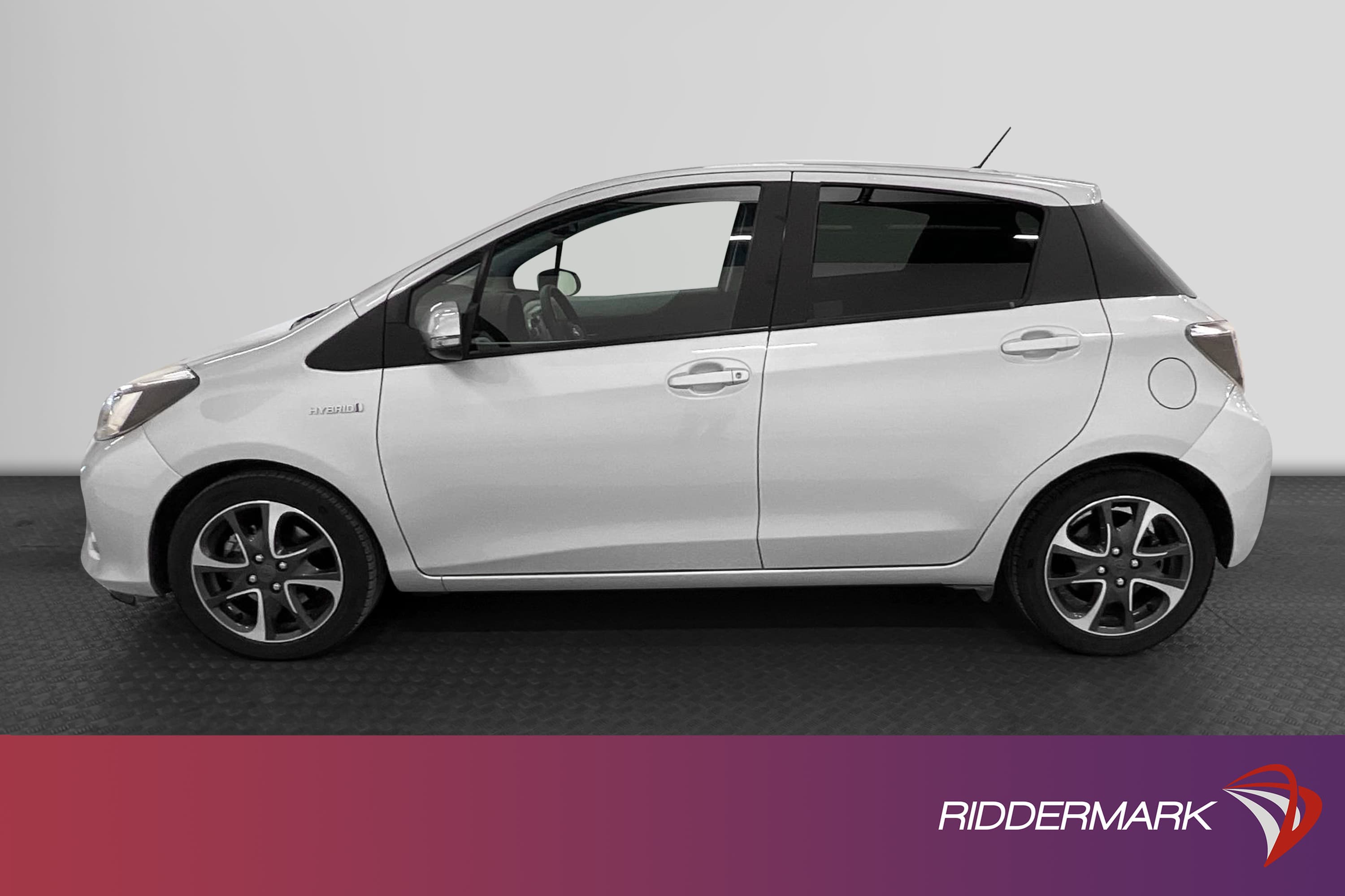 Toyota Yaris Hybrid e-CVT 101hk 1 Brukare