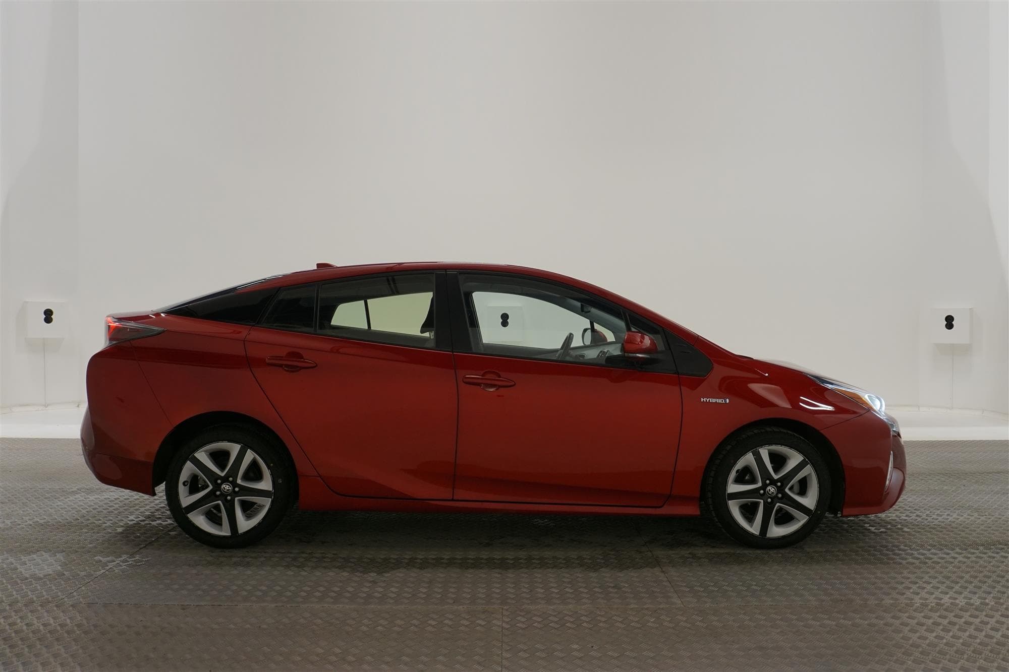 Toyota Prius Hybrid CVT 122hk HUD B-Kam Låg Skatt