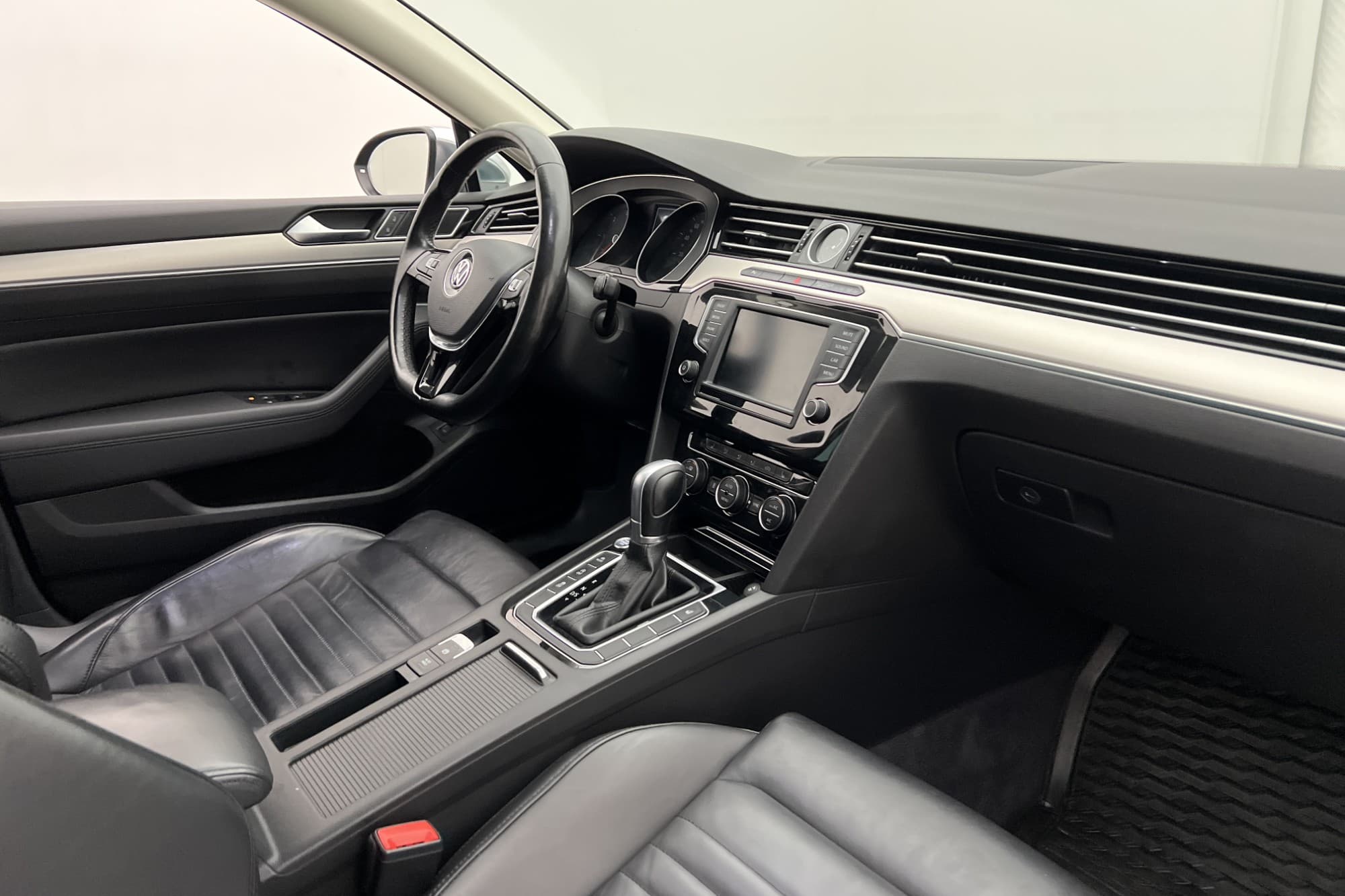 Volkswagen Passat Alltrack 2.0 TDI 4M 190hk Kamera Värm Drag