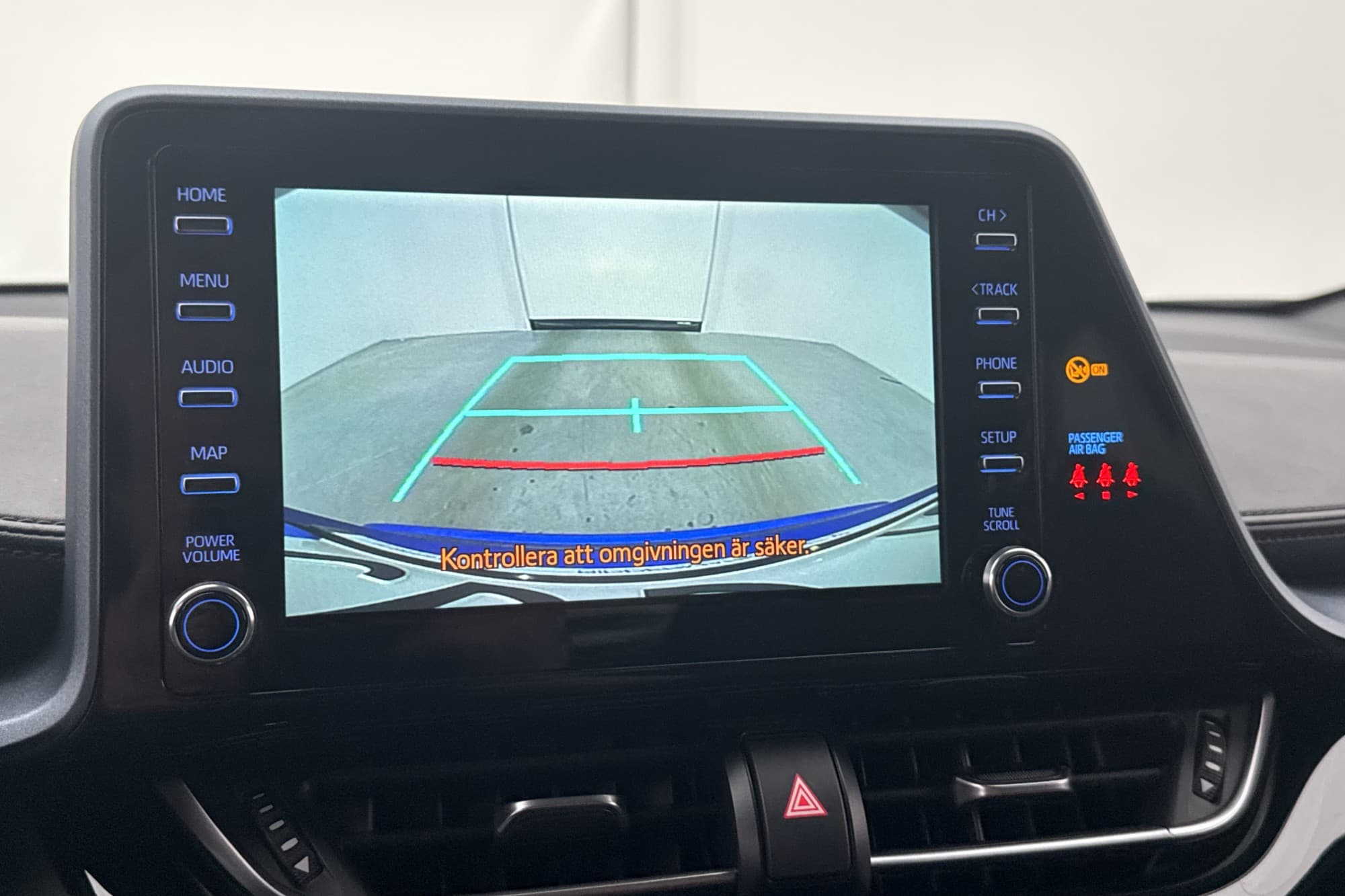 Toyota C-HR Hybrid 122hk X-Edition Kamera Rattvärm Adpt-fart