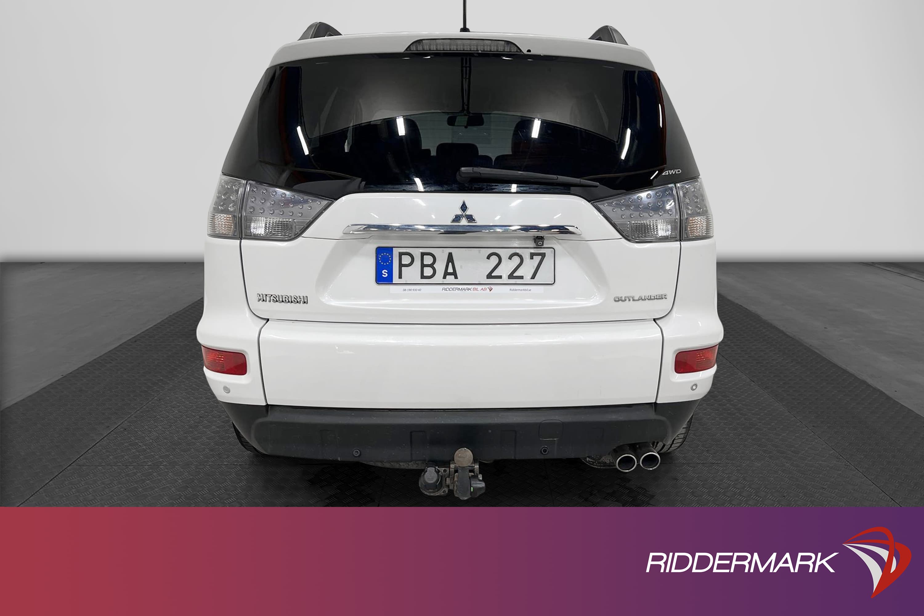 Mitsubishi Outlander 2.2 Di-D 4WD 156hk 7-sits Värmare Drag