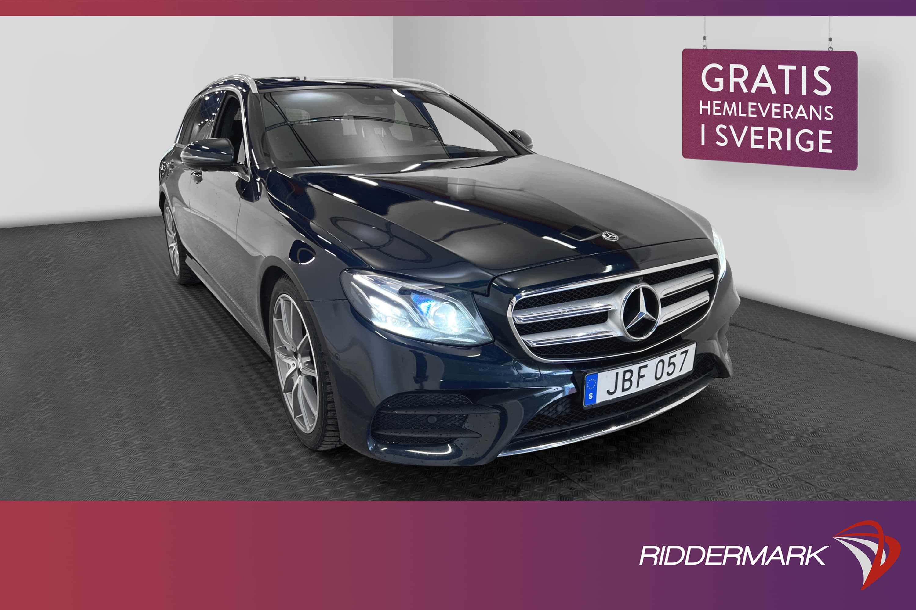 Mercedes-Benz E 220 T 4M 194hk AMG Pano Burm Värm 360° Drag
