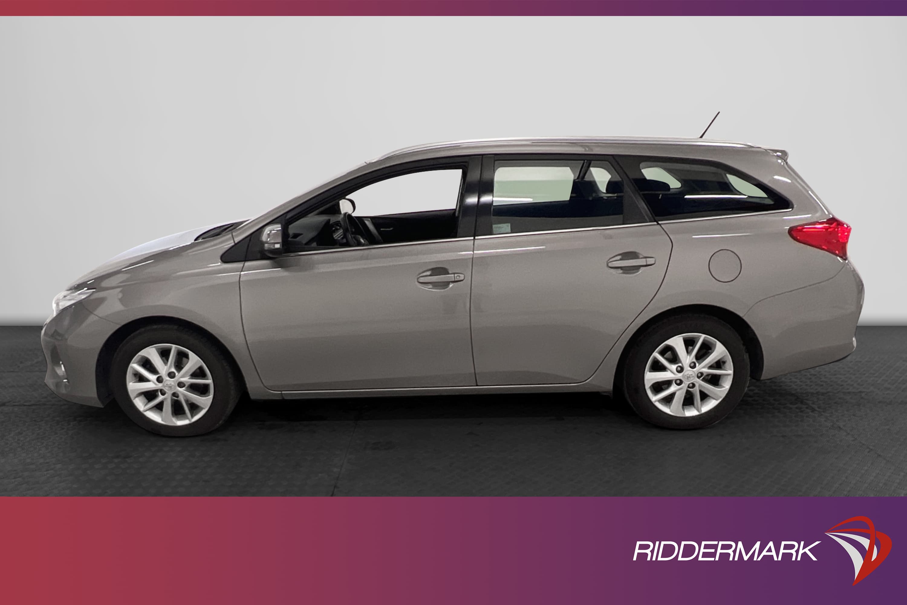 Toyota Auris 1.6 Touring Sports 132hk
