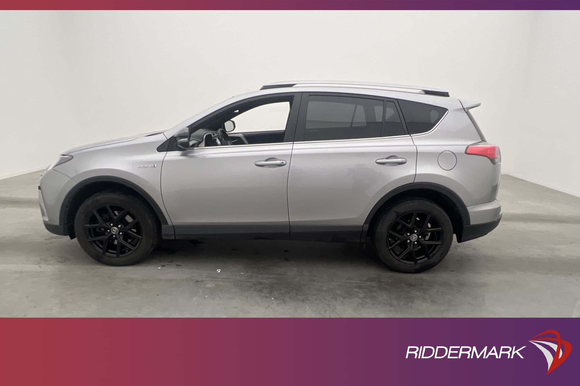 Toyota RAV4 Hybrid 197hk AWD