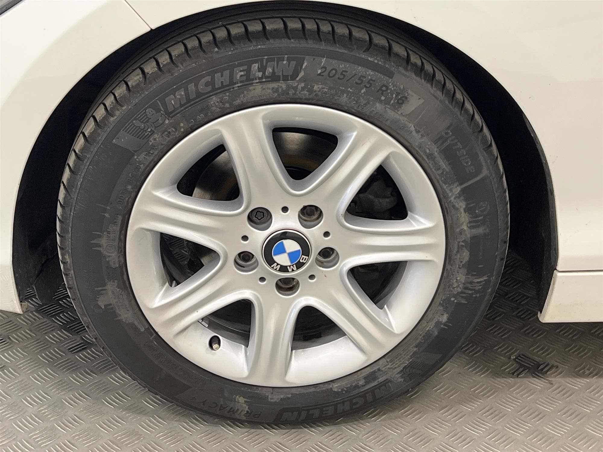 BMW 116d 116hk Sport line Välservad 1103kr Skatt 0,41L/mil