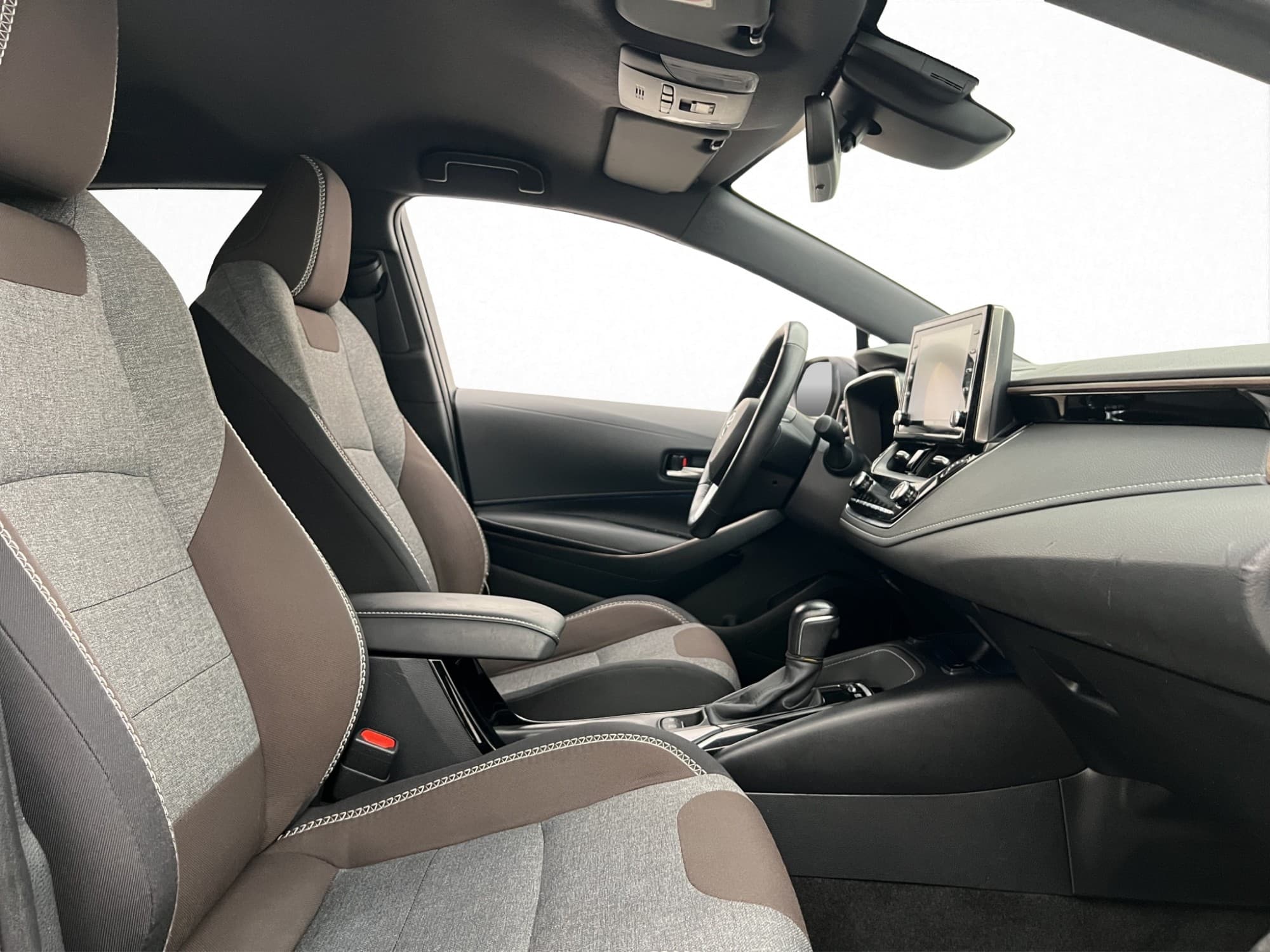 Toyota Corolla TREK Hybrid Kamera Adaptiv-Fart Rattvärme