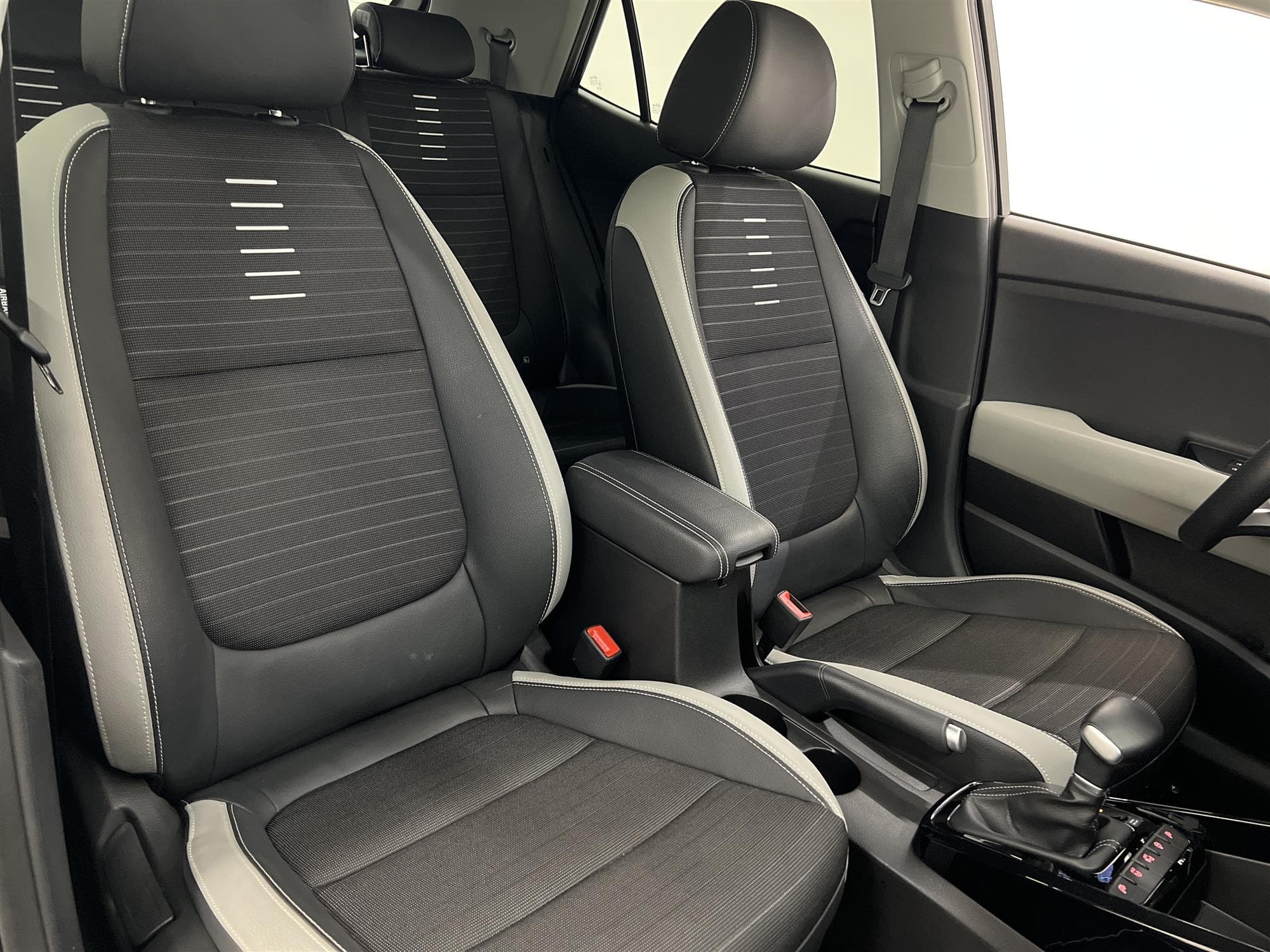 Kia Stonic 1.0 T-GDI 120hk  Dragkrok B-Kamera Carplay PDC 