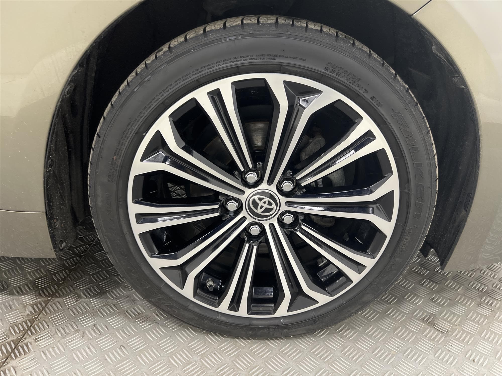 Toyota Corolla Hybrid e-CVT 122hk Style B-Kamera 0,36L/mil