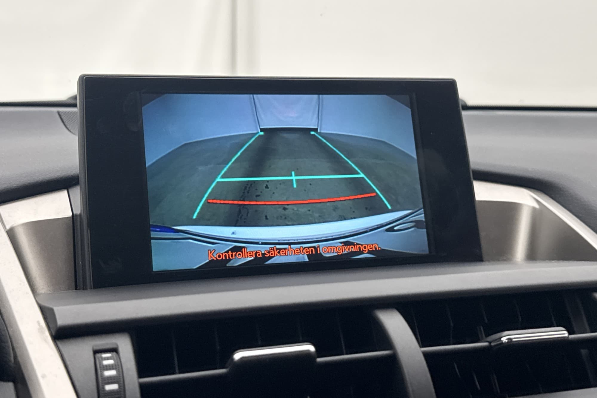 Lexus NX 300h AWD 197hk Executive Kamera Navi Skinn Elstolar