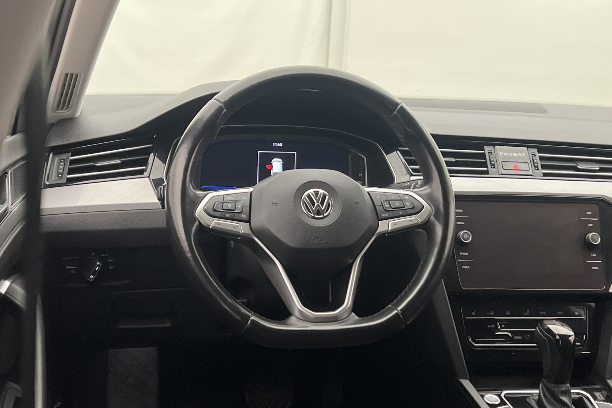 Volkswagen Passat TDI 150hk Cockpit Dragkrok Kamera CarPlay