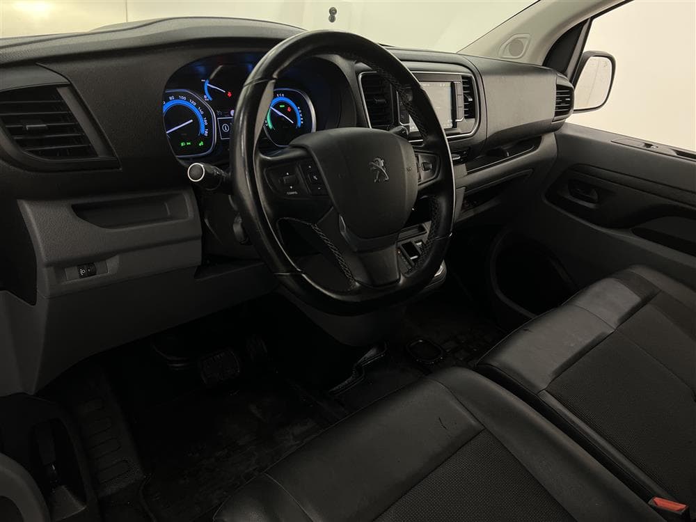 Peugeot e-Expert 50 kWh 136hk Navi B-Kamera Pro+ Moms  