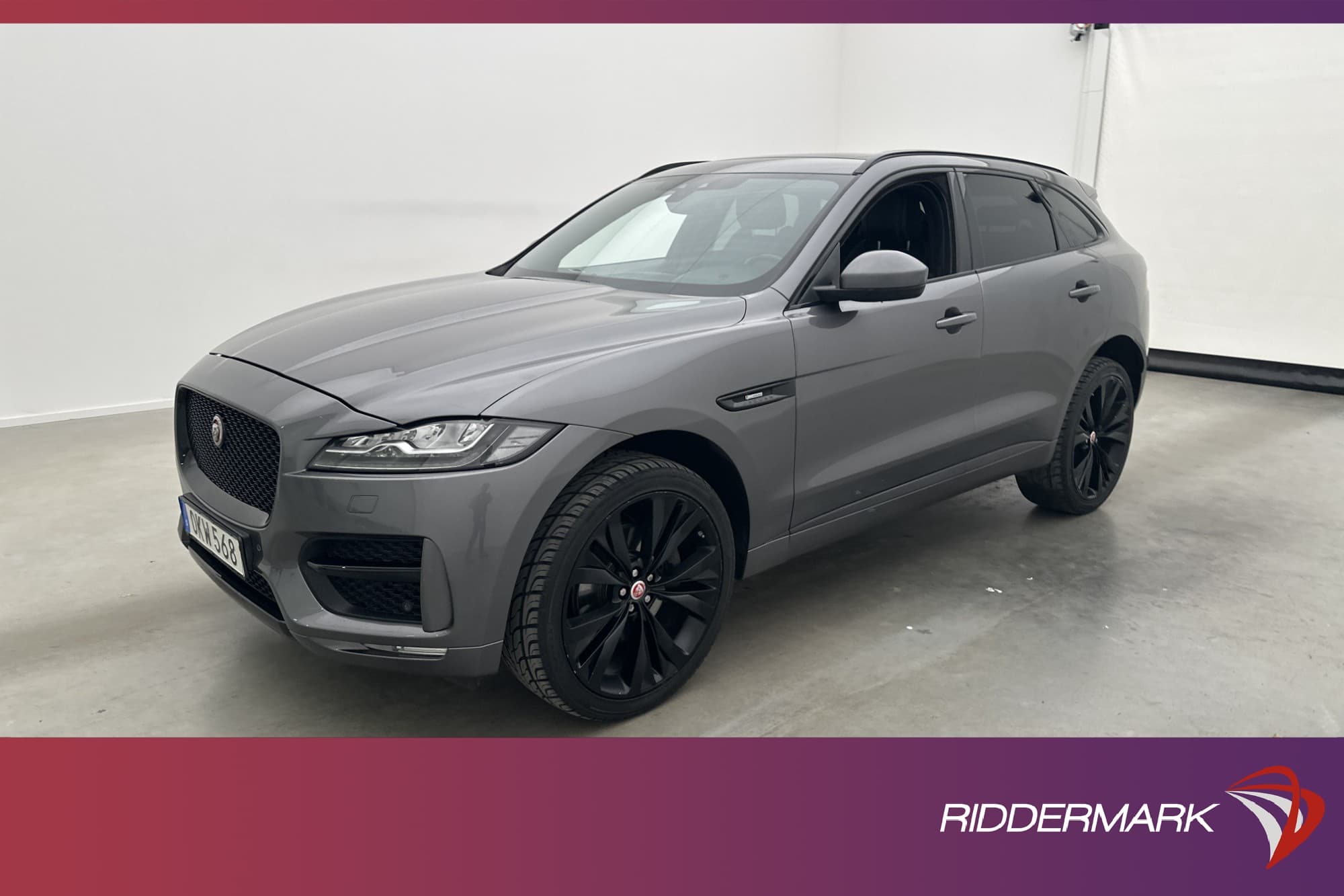 Jaguar F-Pace 30d AWD R-Sport Pano Meridian Kamera Skinn