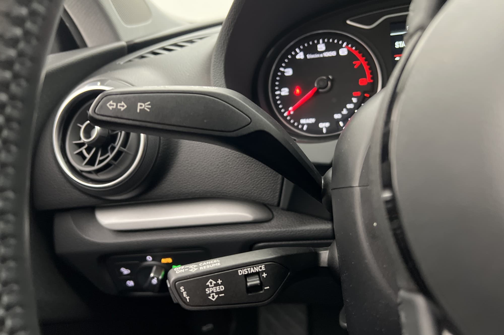 Audi A3 SB 35 TFSI 150hk Proline Dragkrok CarPlay P-Sensorer