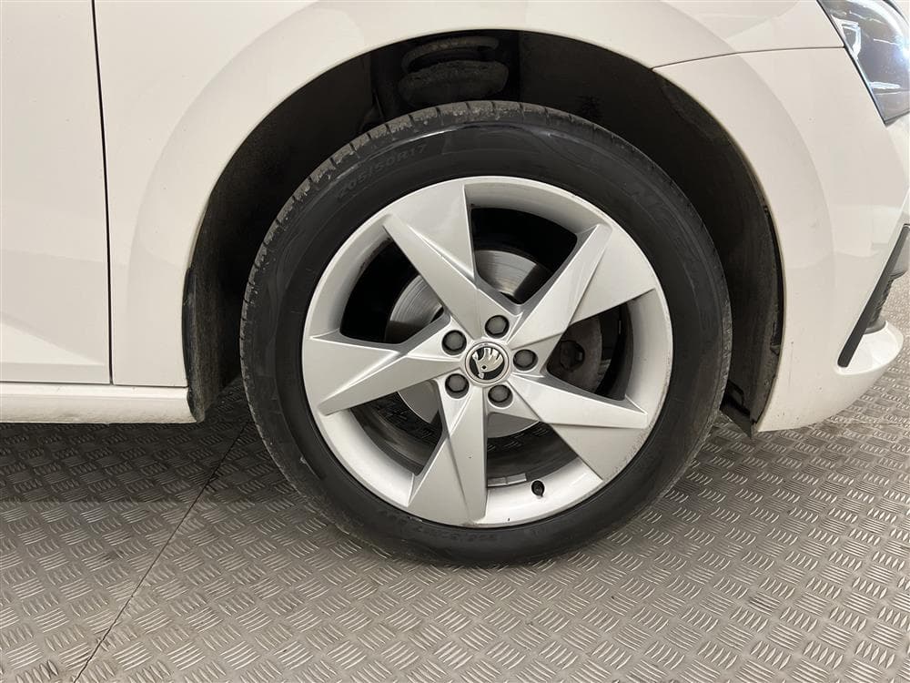 Skoda Scala 1.0 TSI DSG 115hk Sensorer Carplay/Auto En-bruk