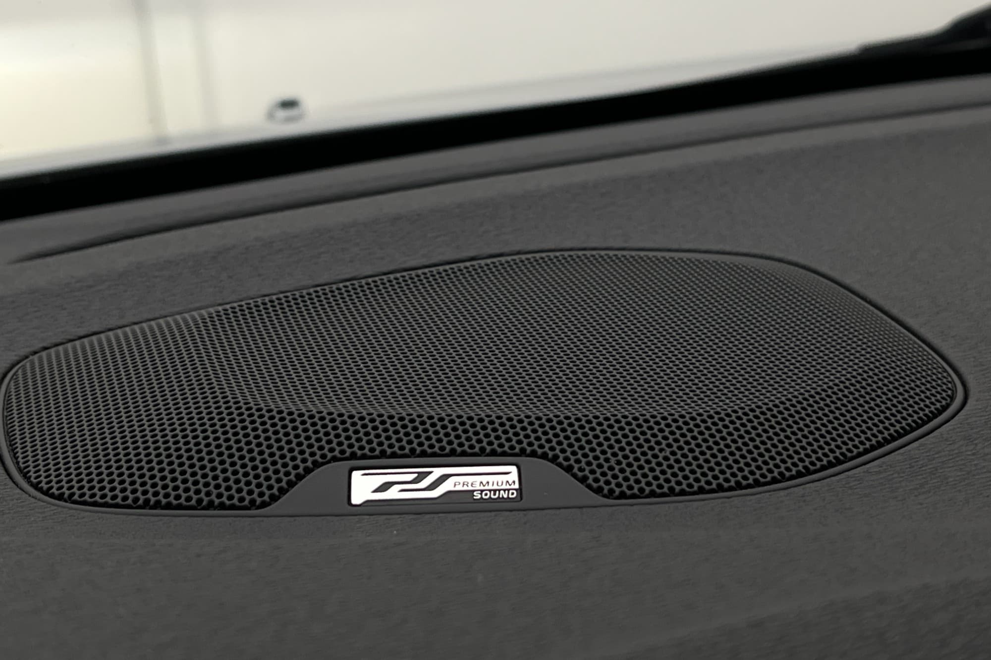 Volvo V40 T5 254hk R-Design Panorama VOC Värm Navi Dragkrok