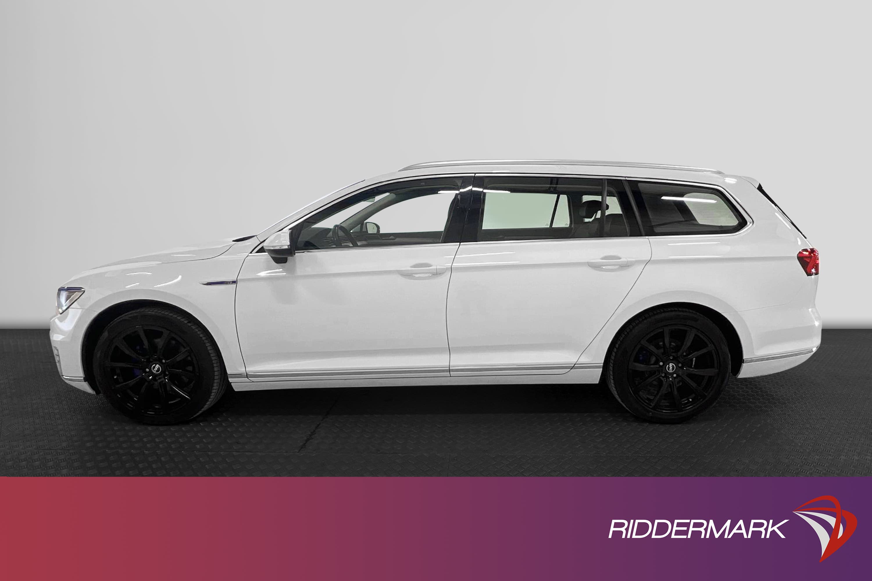 Volkswagen Passat GTE 218hk
