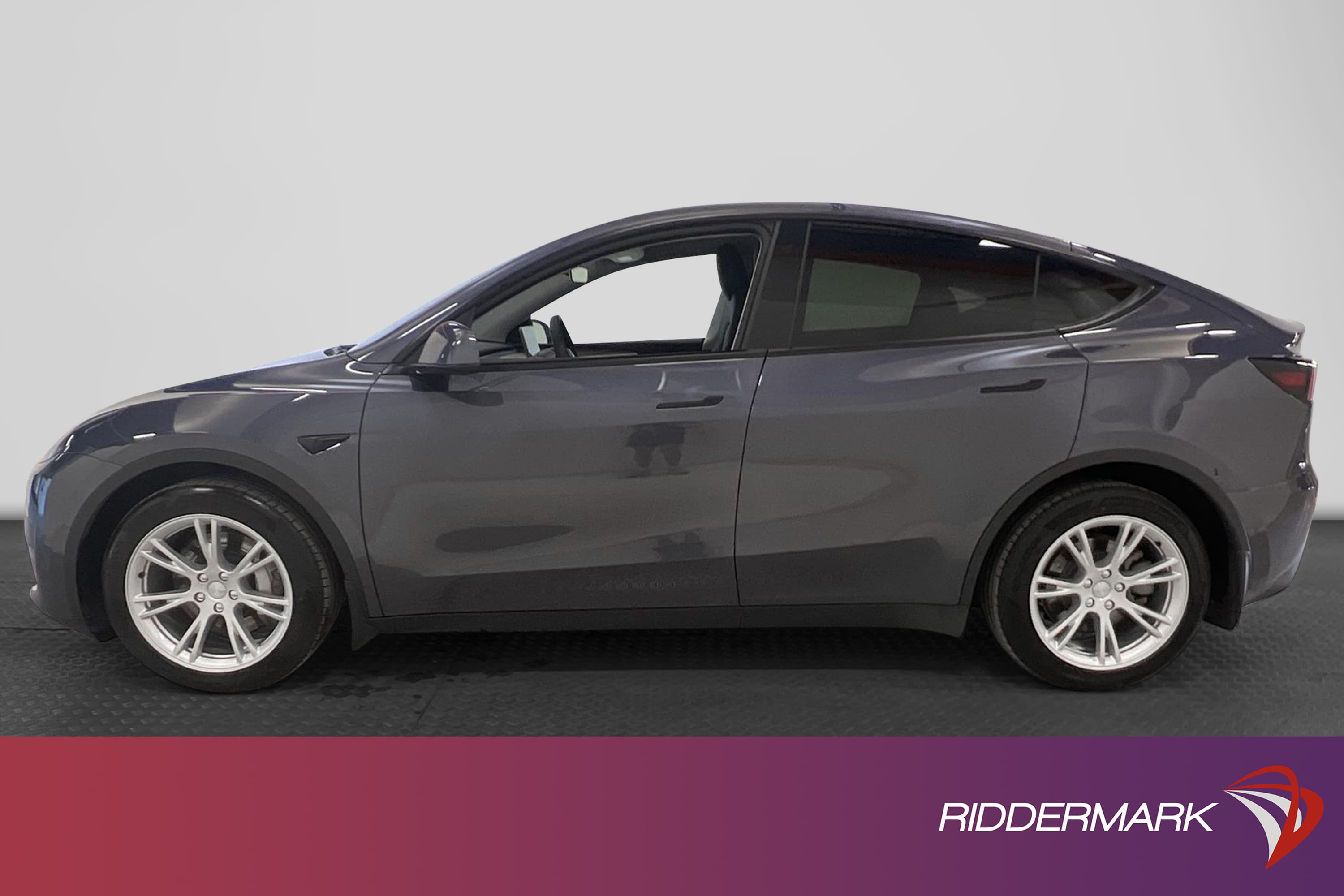Tesla Model Y Long Range AWD 345hk