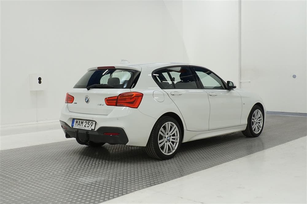 BMW 118d xDrive 5dr, F20 150hk M Sport PDC Alcantara Dragexteriör